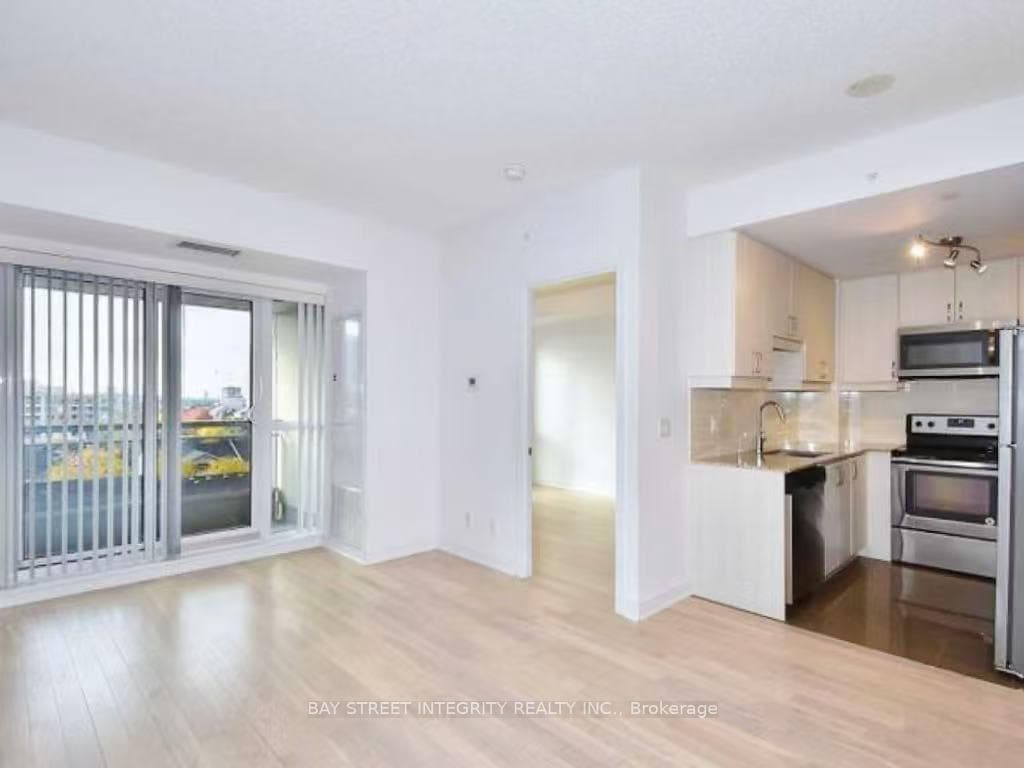 9199 Yonge Street Unit 601SE photo 2