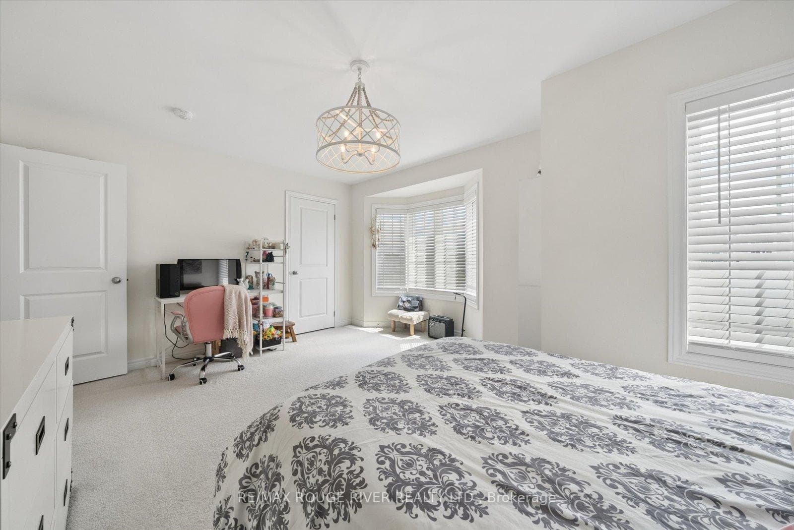 3 Burnham Court photo 26