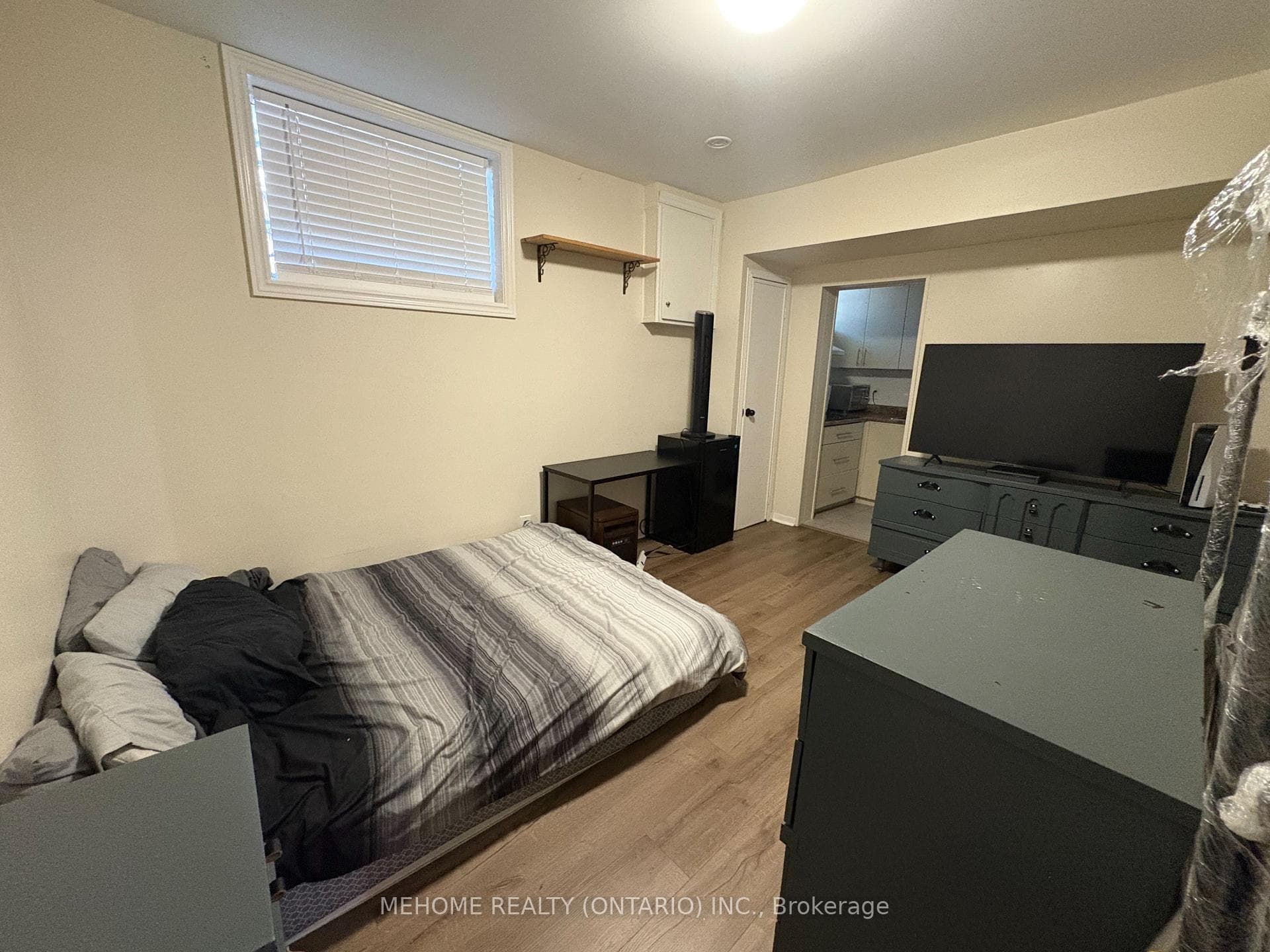 30 Morningside Avenue Unit Bsmt-2 photo 4