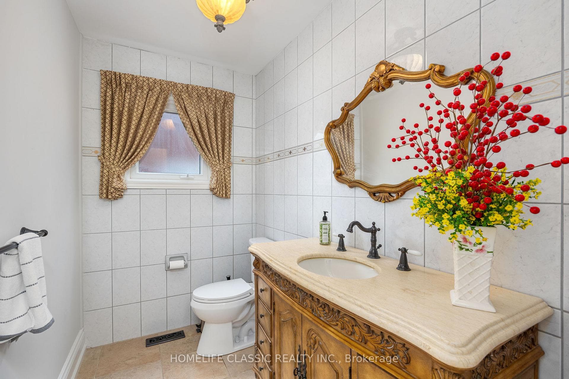 133 Medallion Boulevard photo 17