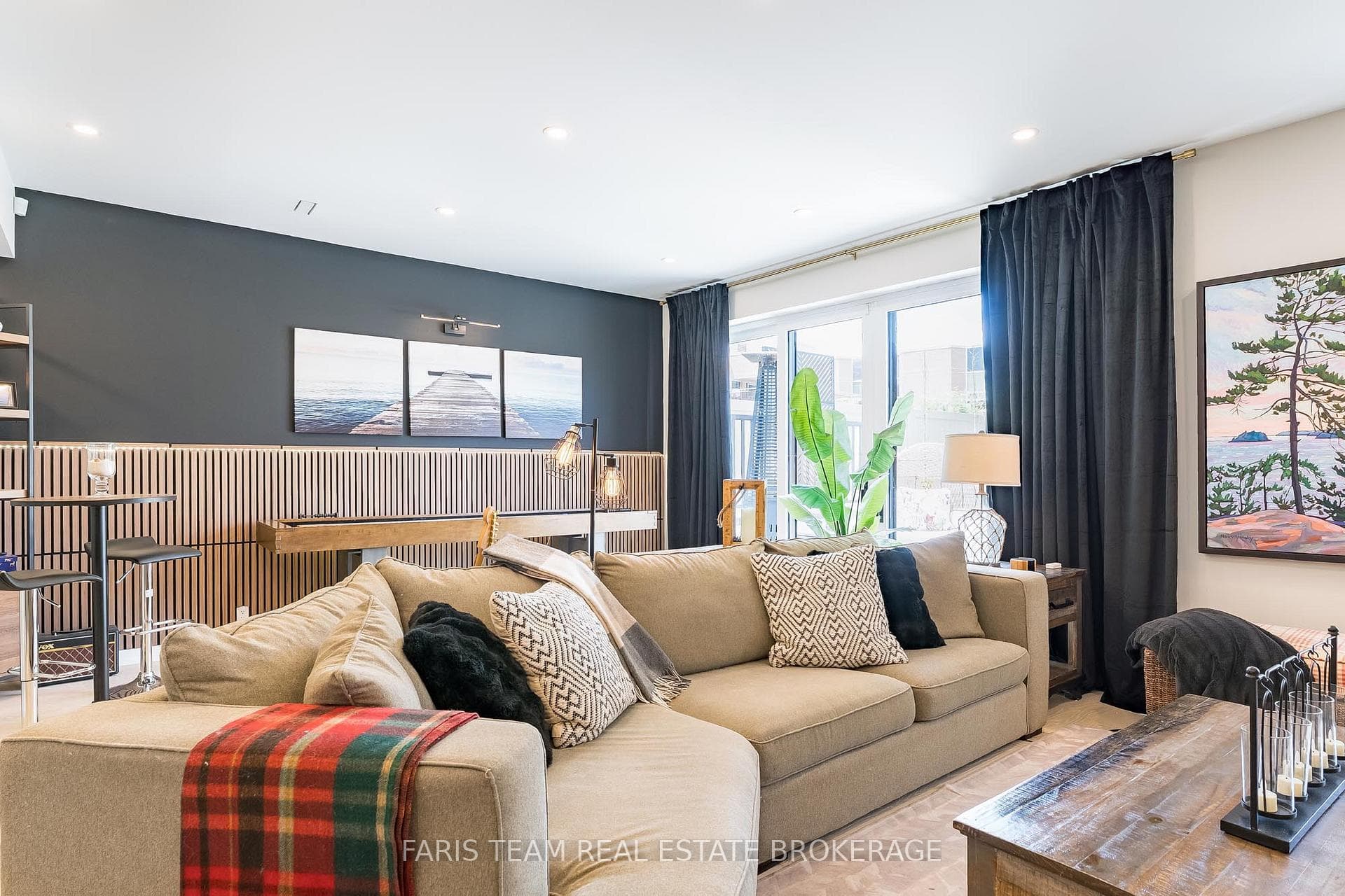 24 Grace Avenue photo 22