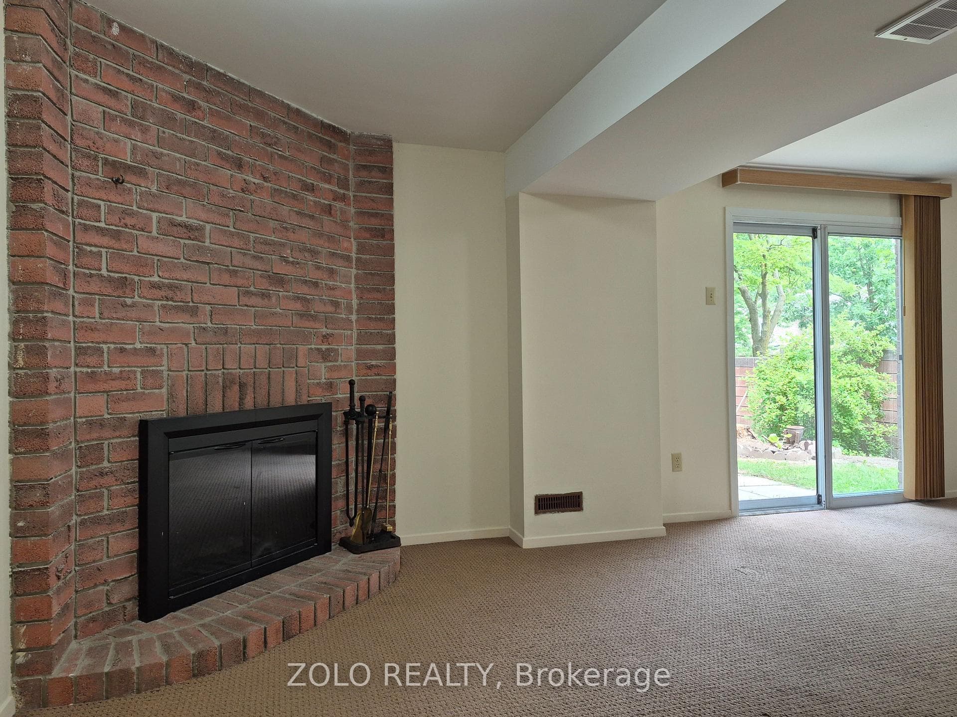 77 Colleen Street photo 30