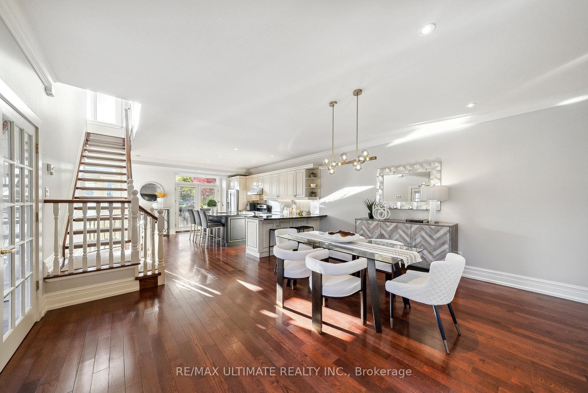 578 Spadina Avenue Unit 5 photo 4