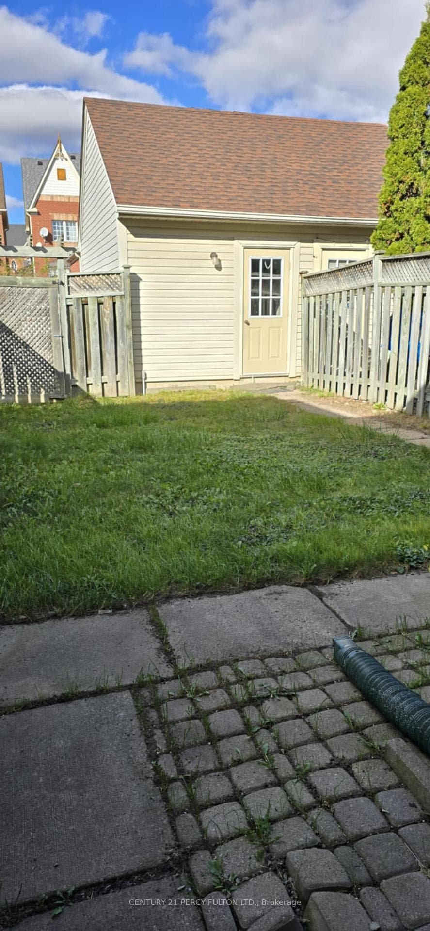 96 Riverlands Avenue photo 23