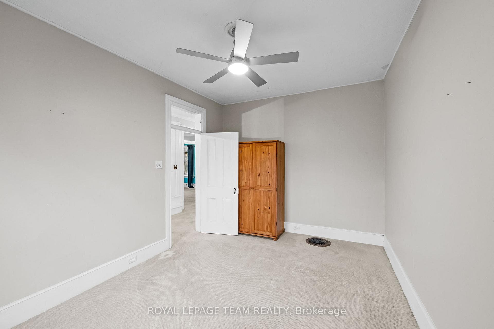 6722 Rideau Valley Drive photo 35