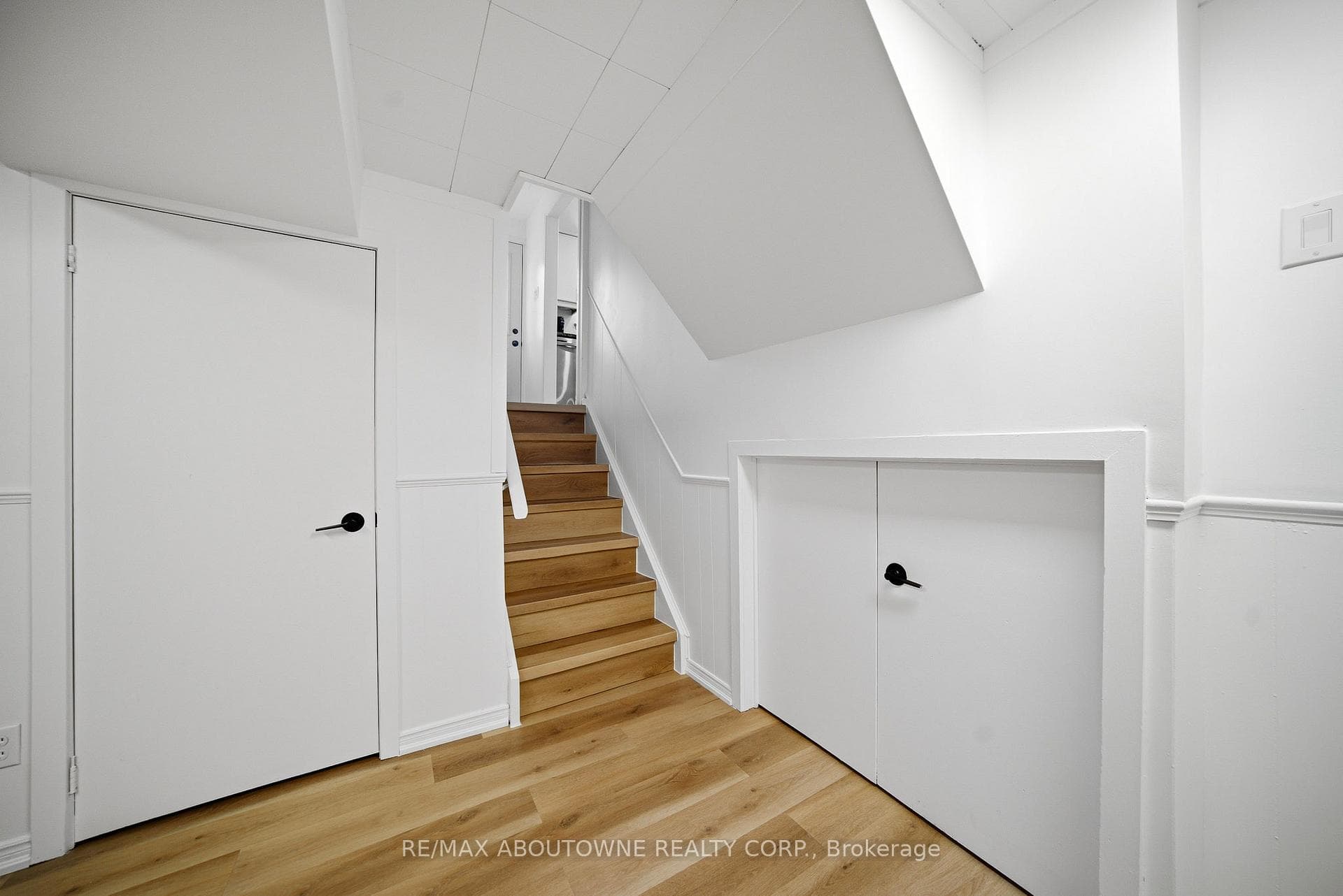 2306 Devon Road photo 25