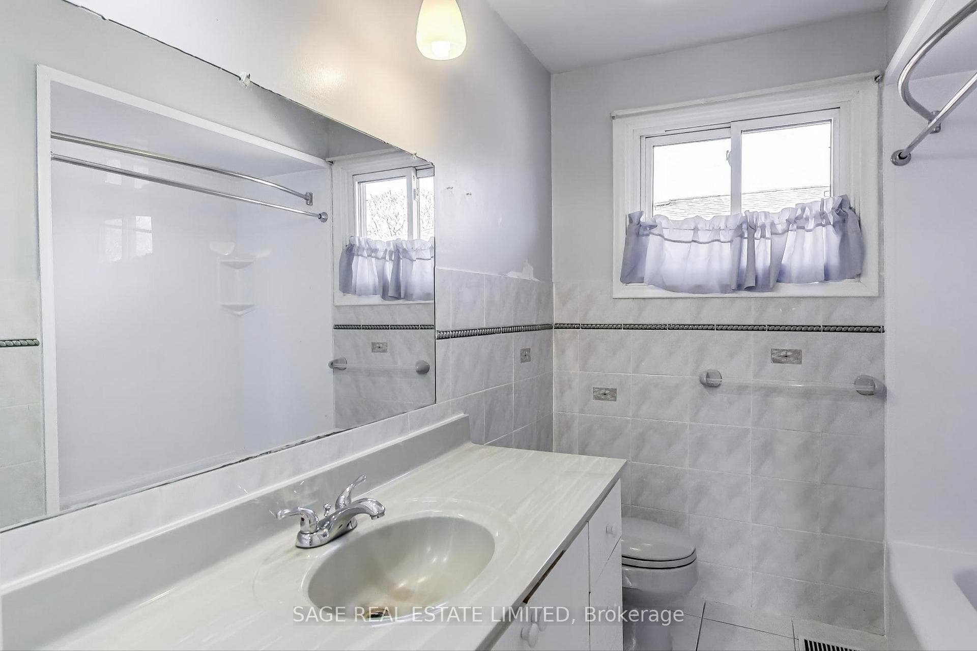 72 Glenvale Drive photo 17