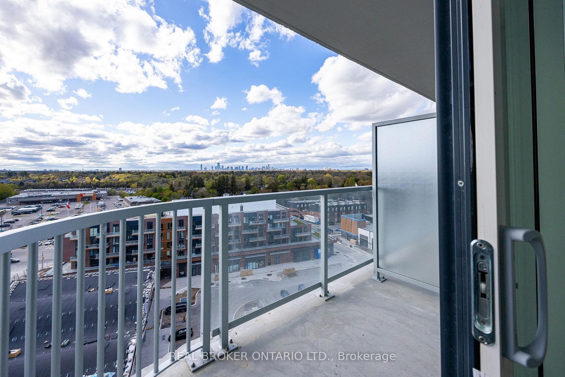 220 Missinnihe Way Unit 1117 photo 17