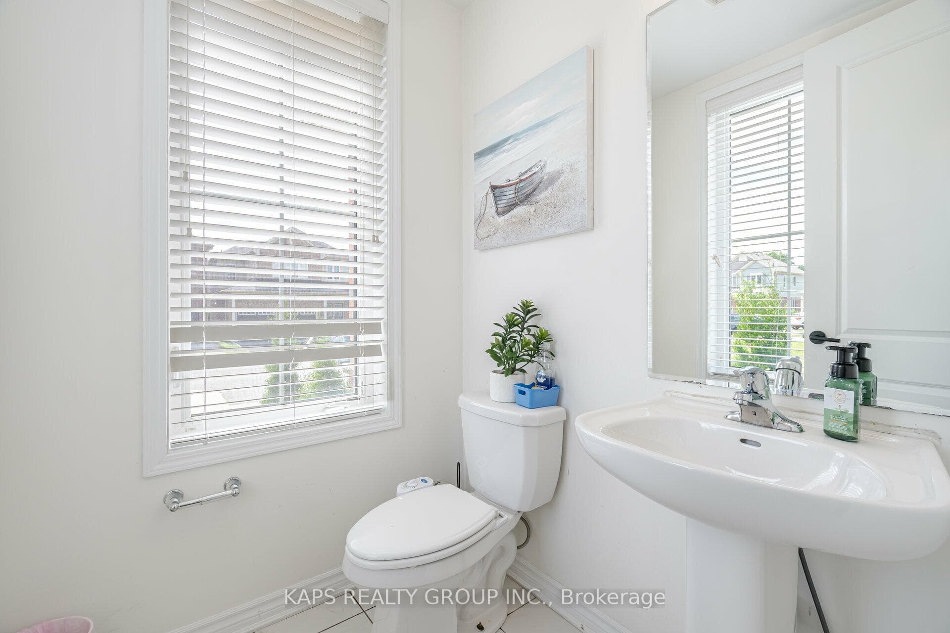 33 Ringway Road photo 21