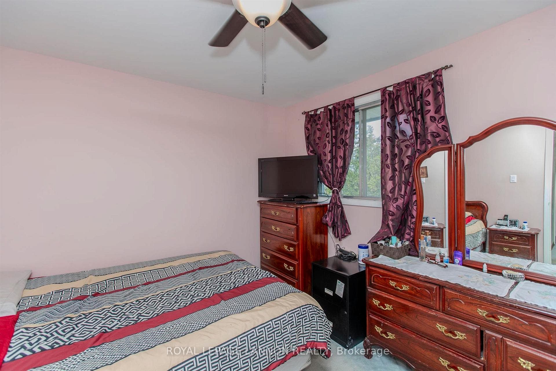 169 Inglewood Crescent photo 14
