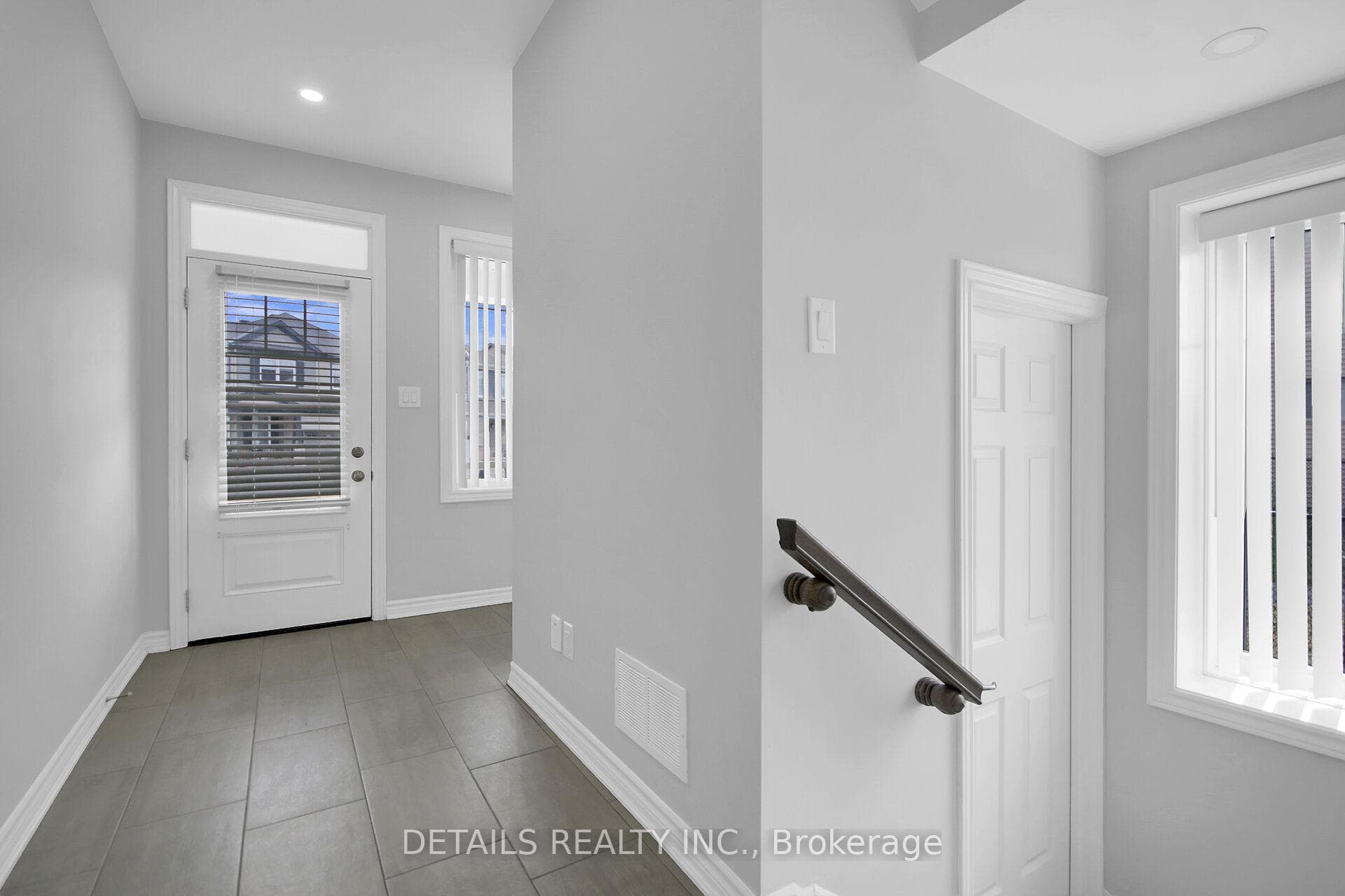 116 Unity Place photo 3