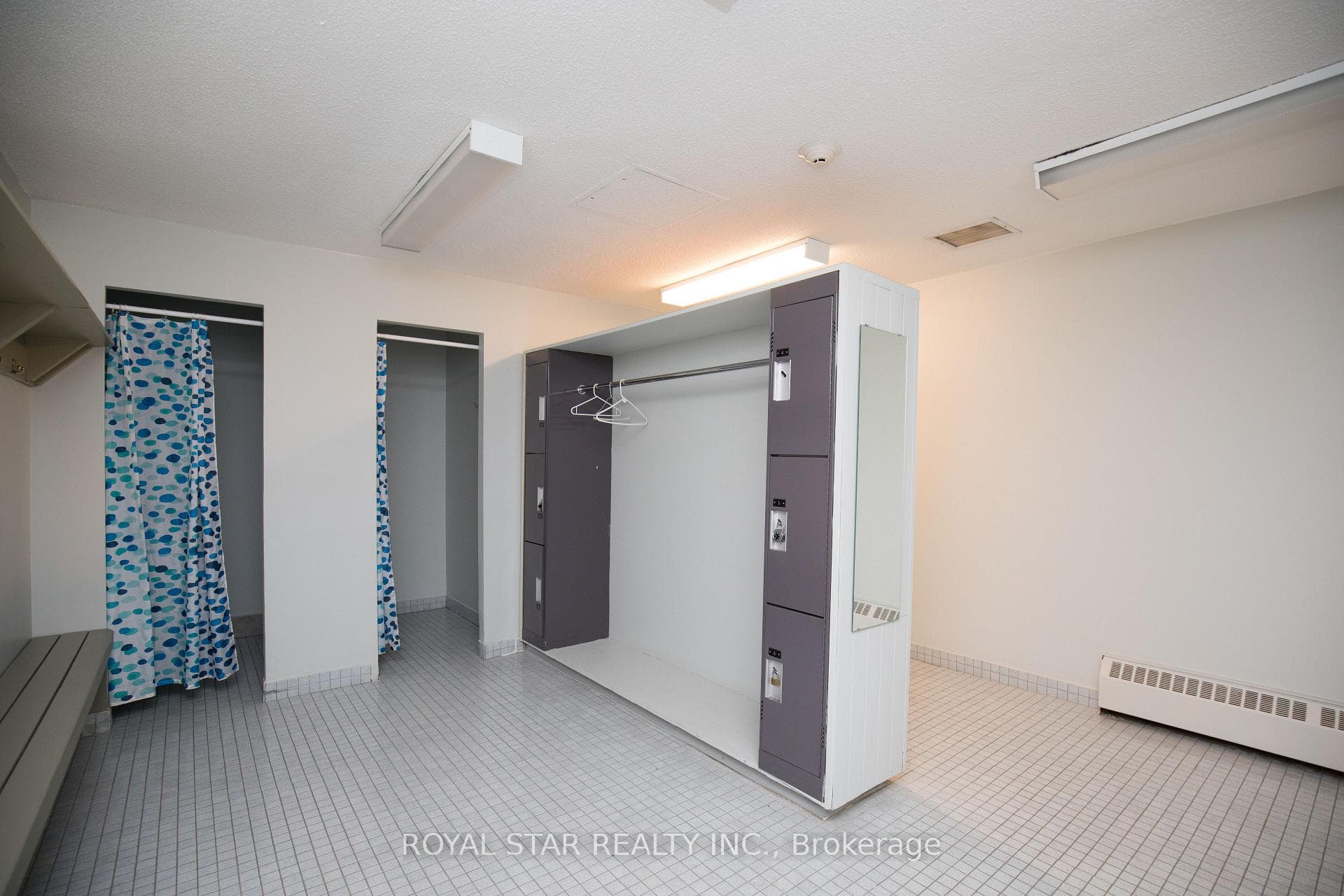 1535 Lakeshore Road Unit 1607 photo 39