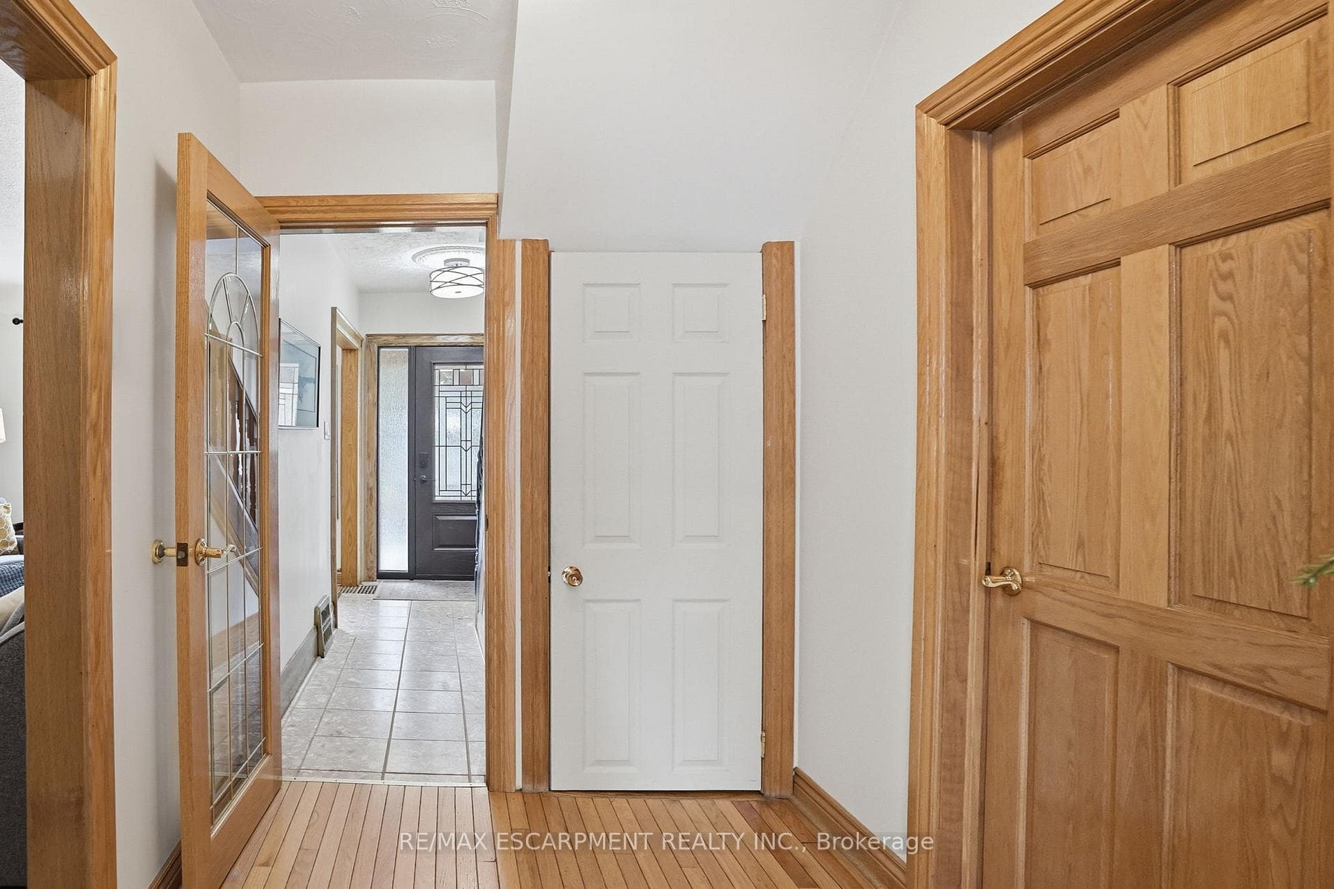 17 Tuxedo Avenue photo 12