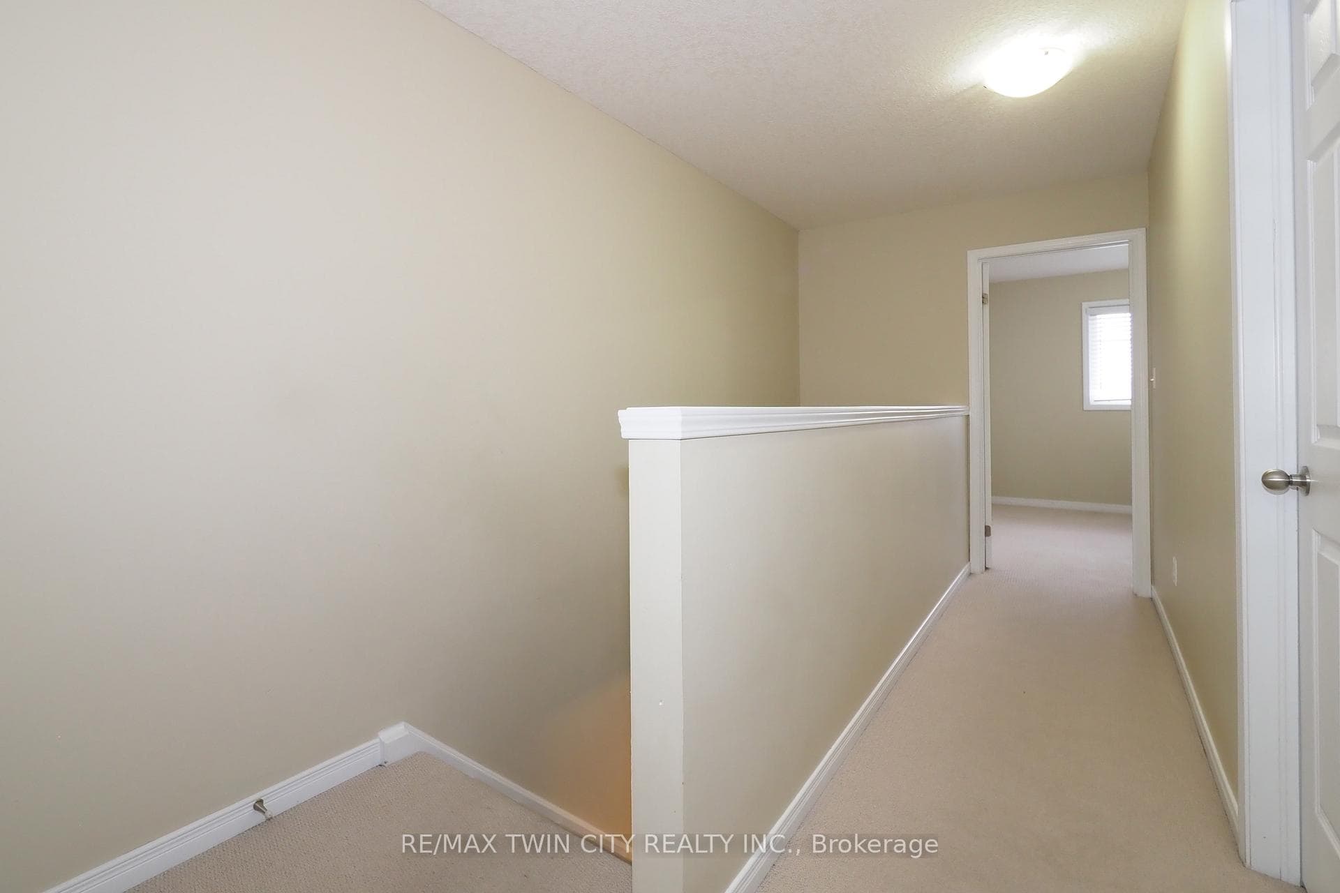 240 Westmeadow Drive Unit B12 photo 17