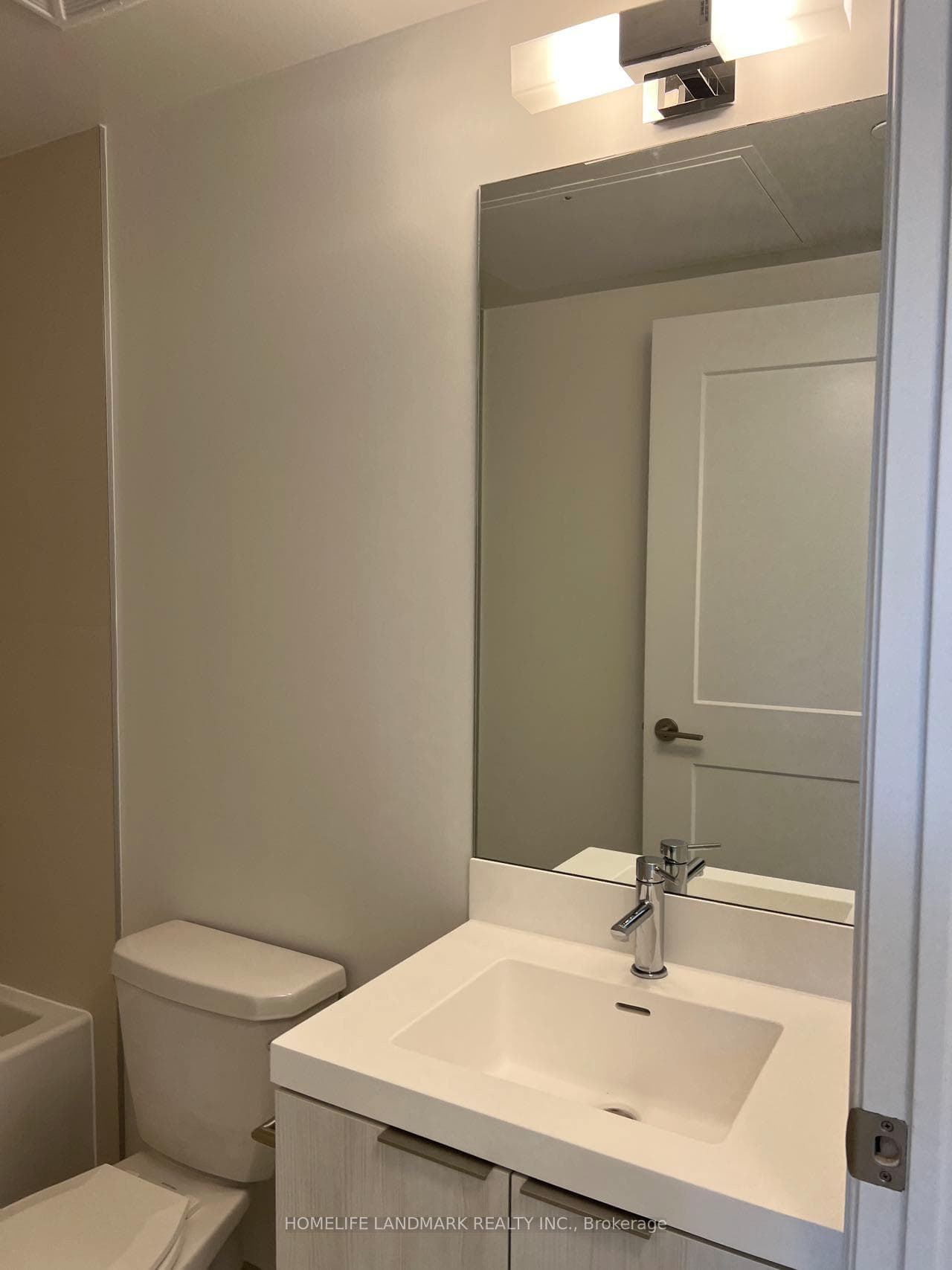 8 Widmer Street Unit 3615 photo 7