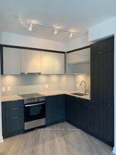 159 Wellesley Street Unit 409 photo 1