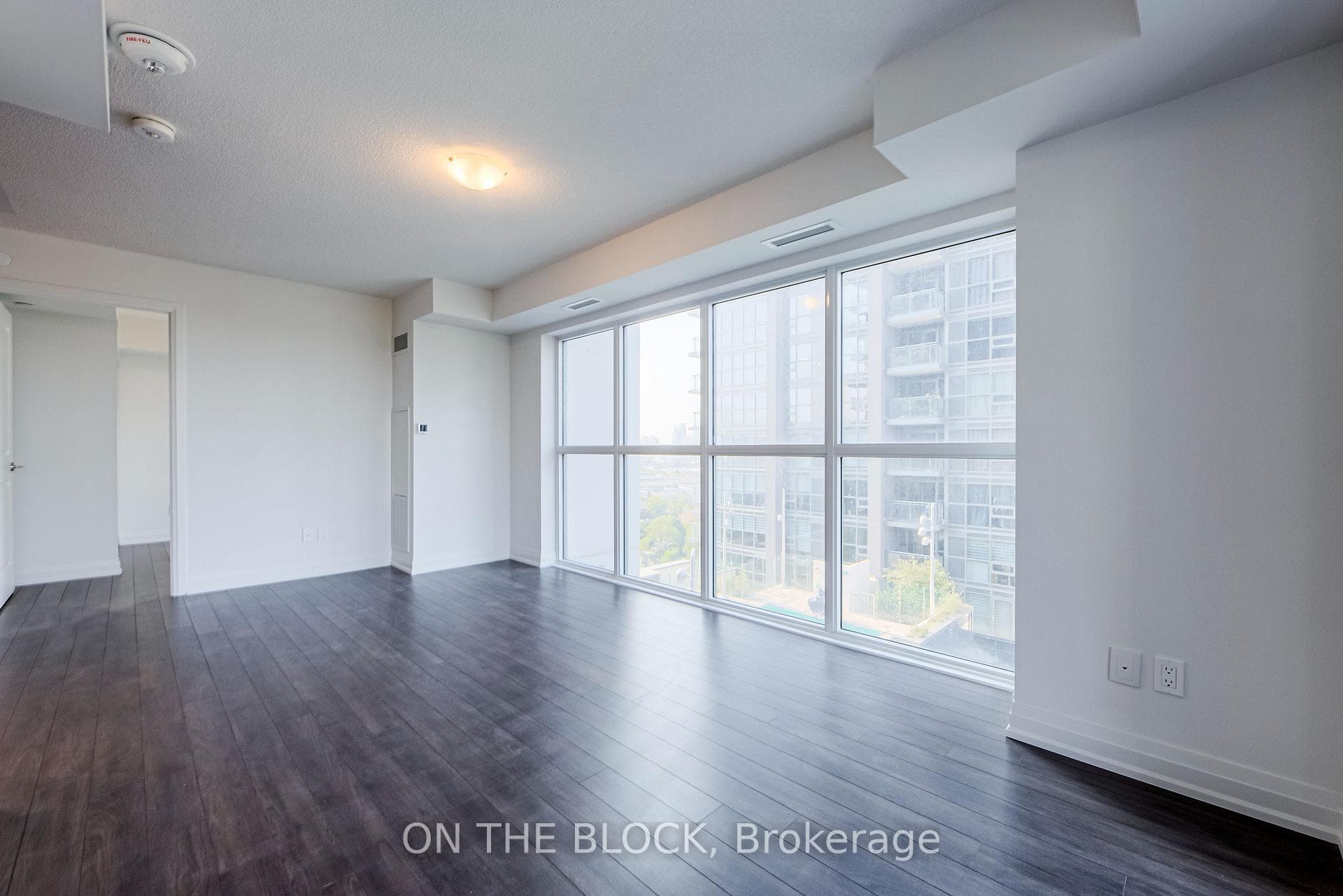20 Meadowglen Place Unit 1201 photo 22