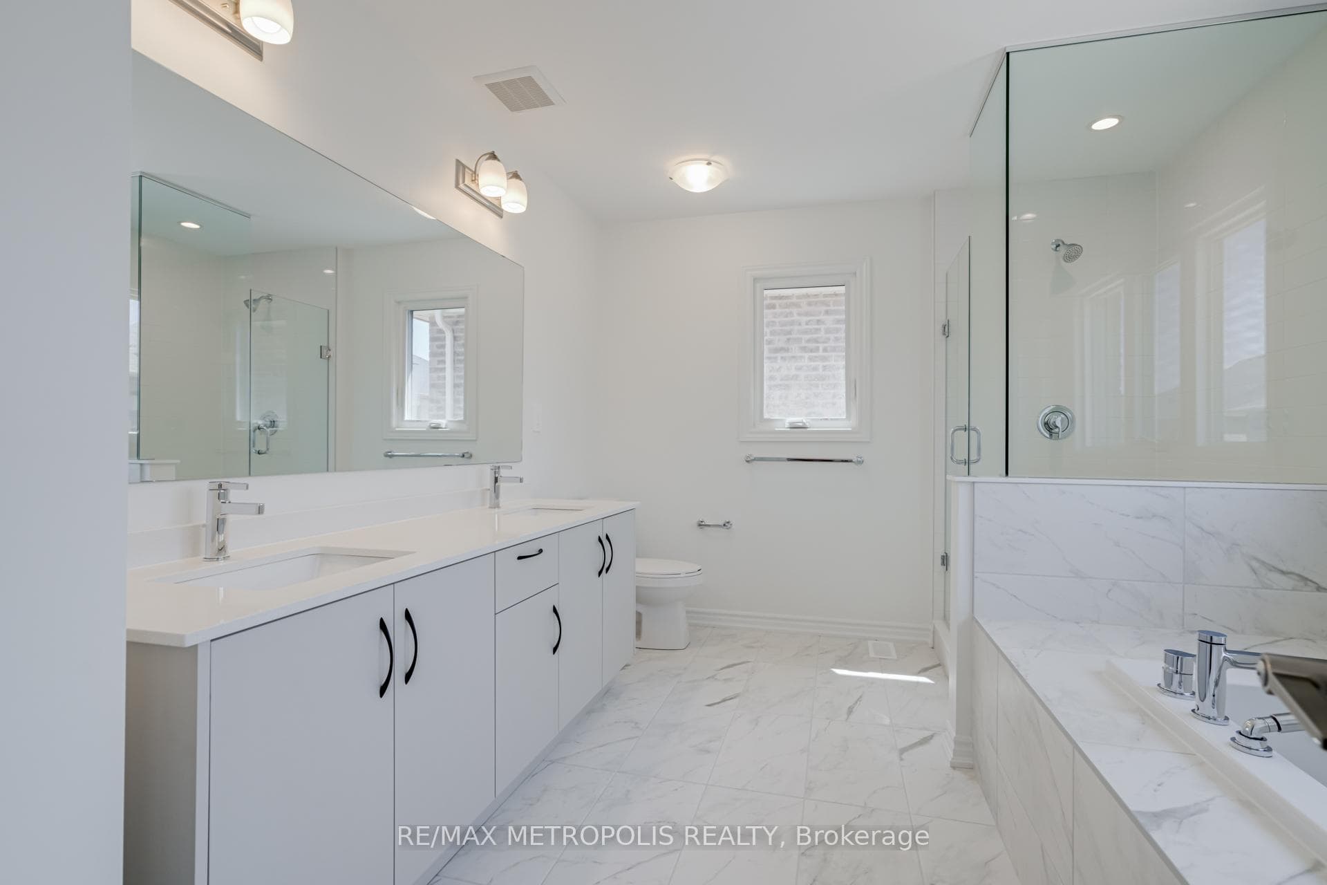 1481 Buttercup Court photo 34