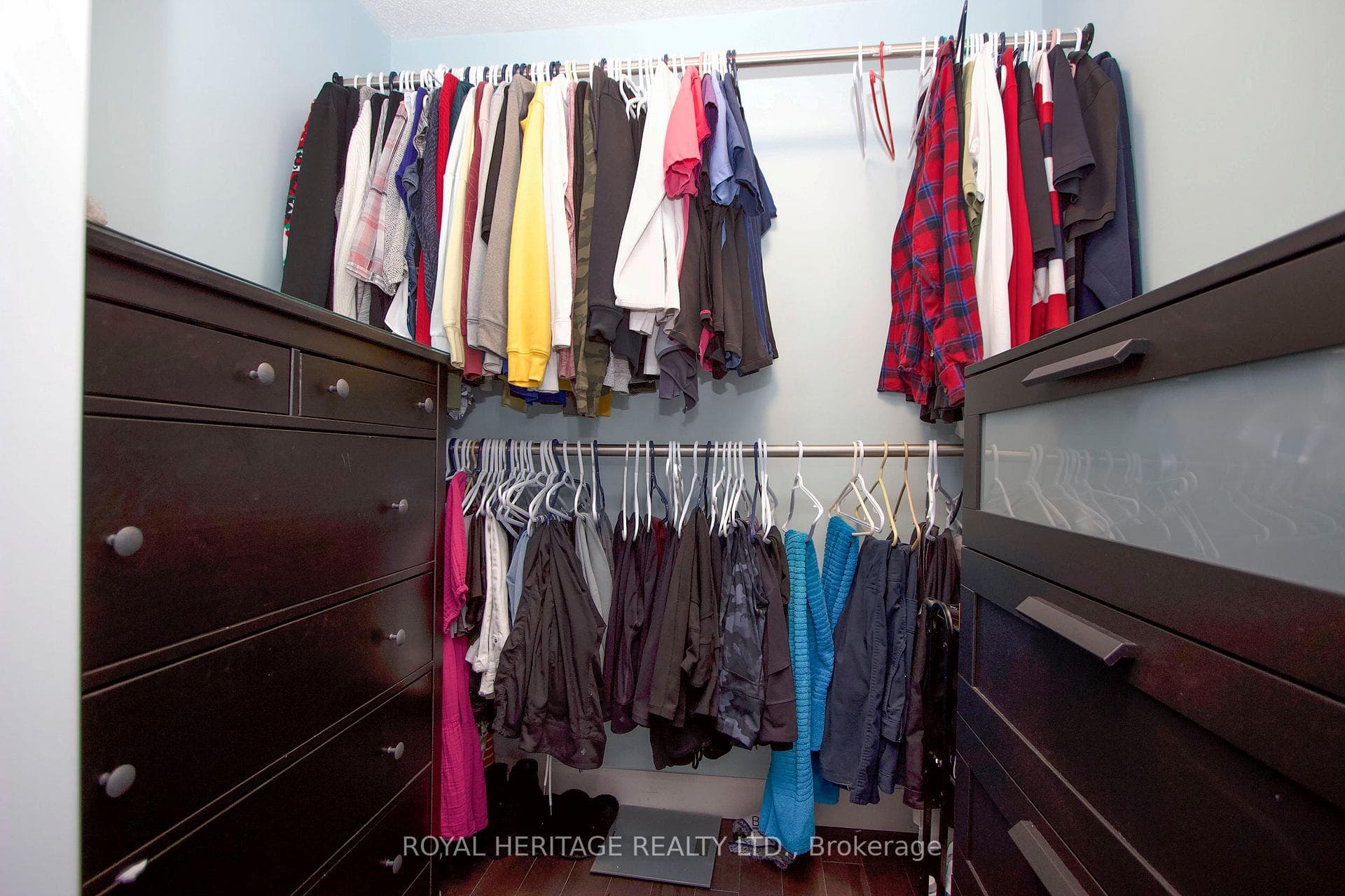 Primary Walk in Closet