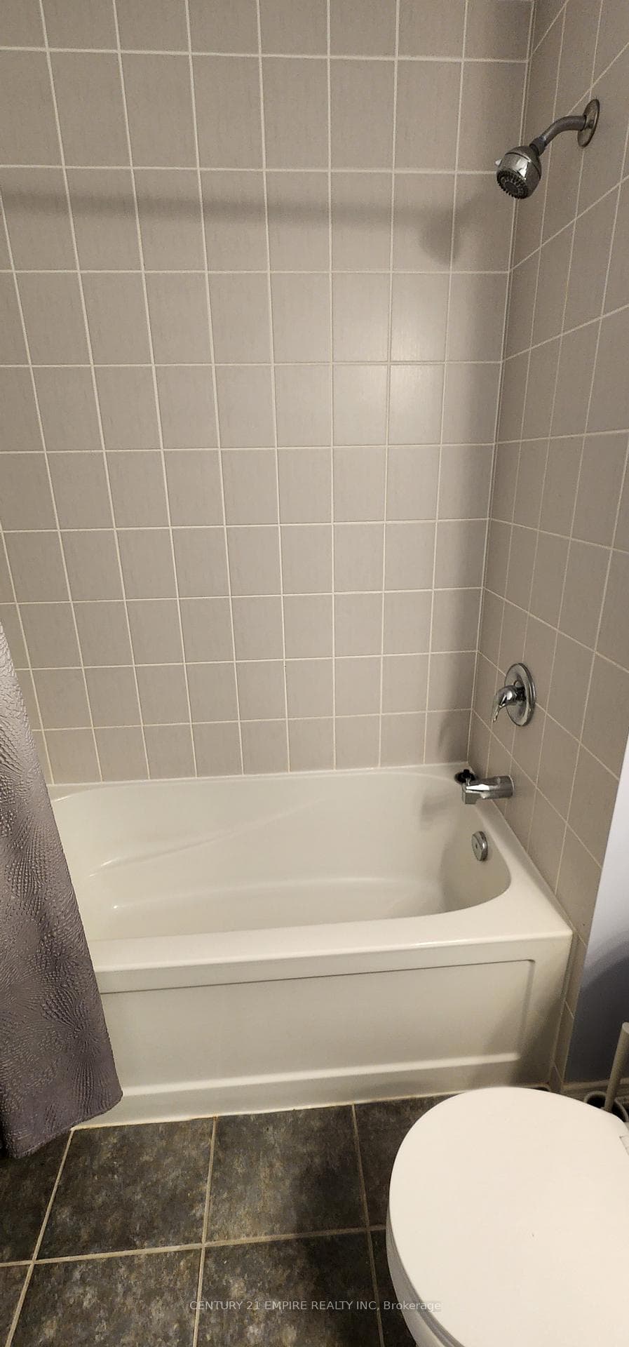 108 Bisset Avenue photo 15