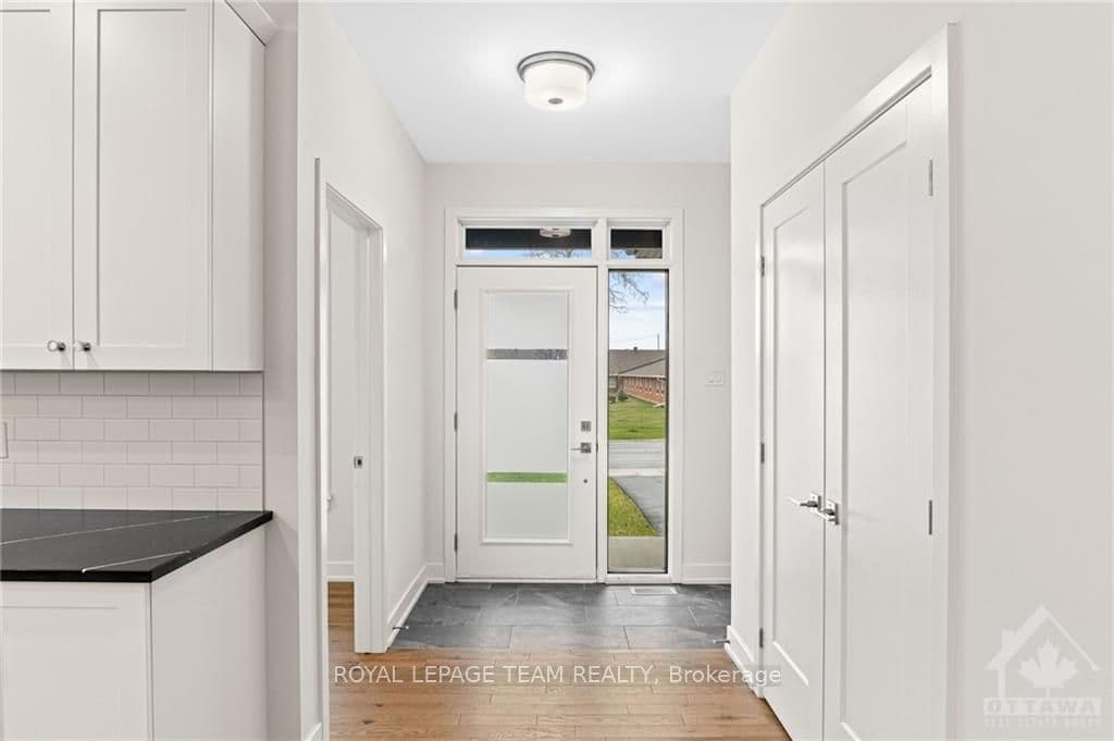 278 WOOD Avenue photo 3