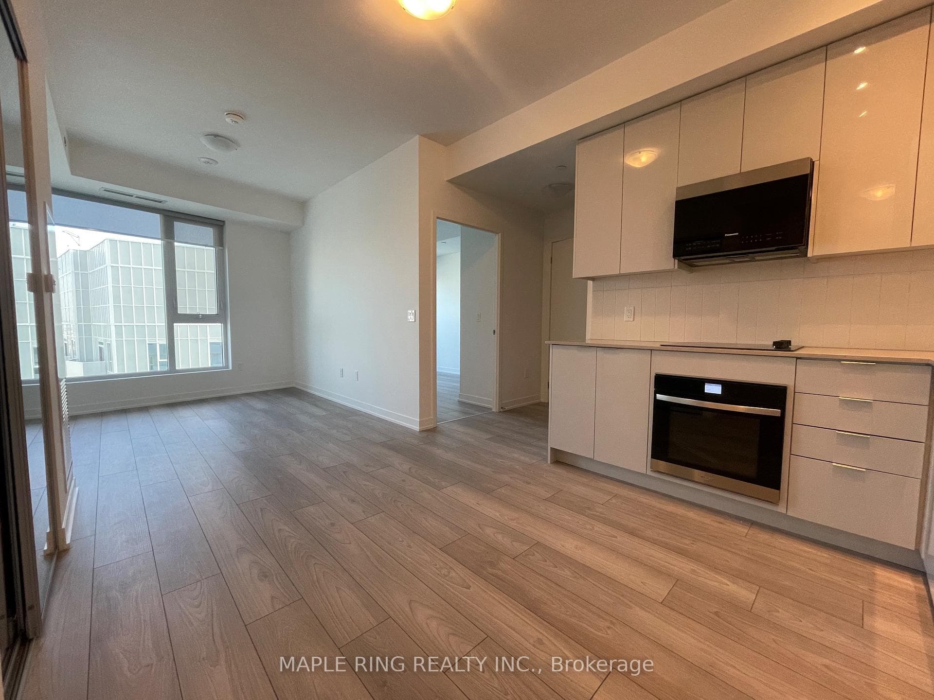 498 Caldari Road Unit 2811 photo 1