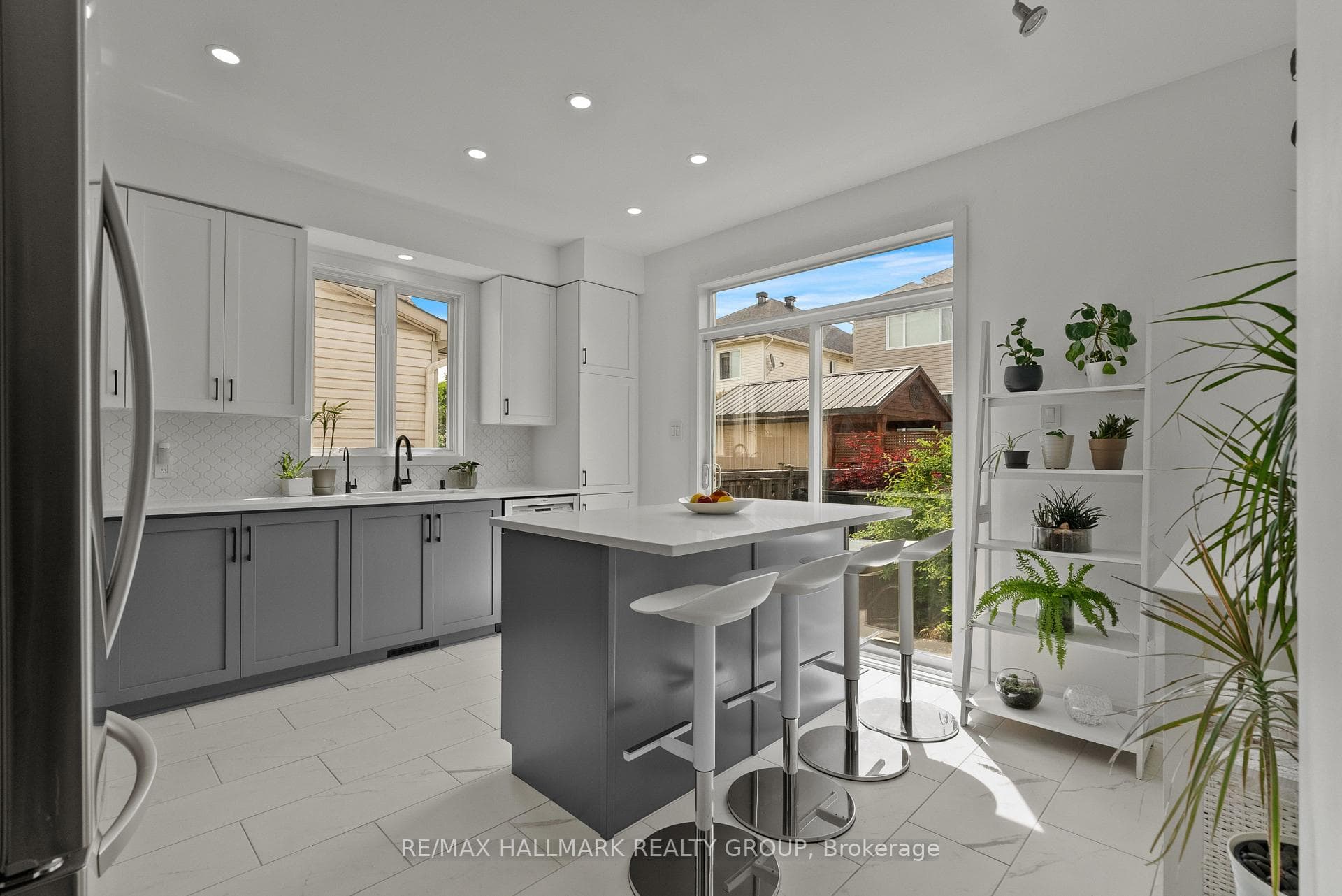 65 Alameda Way photo 11