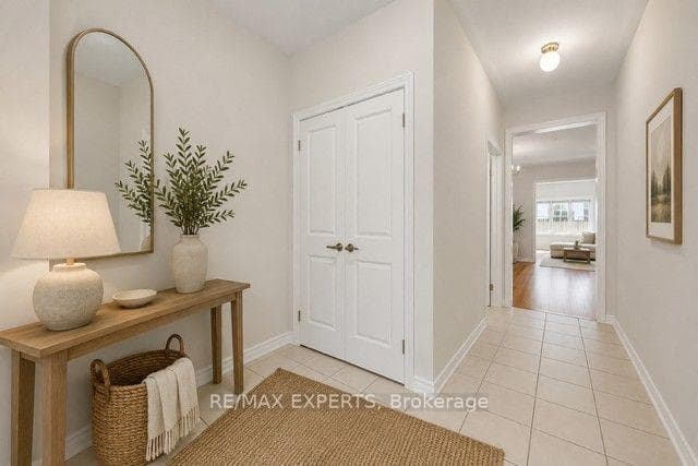 1554 Emberton Way photo 4