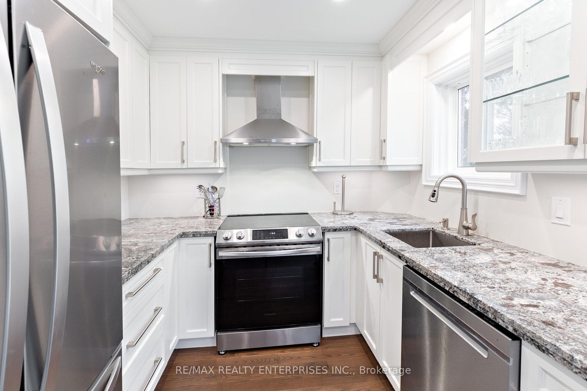 2300 Brays Lane Unit 26 photo 9