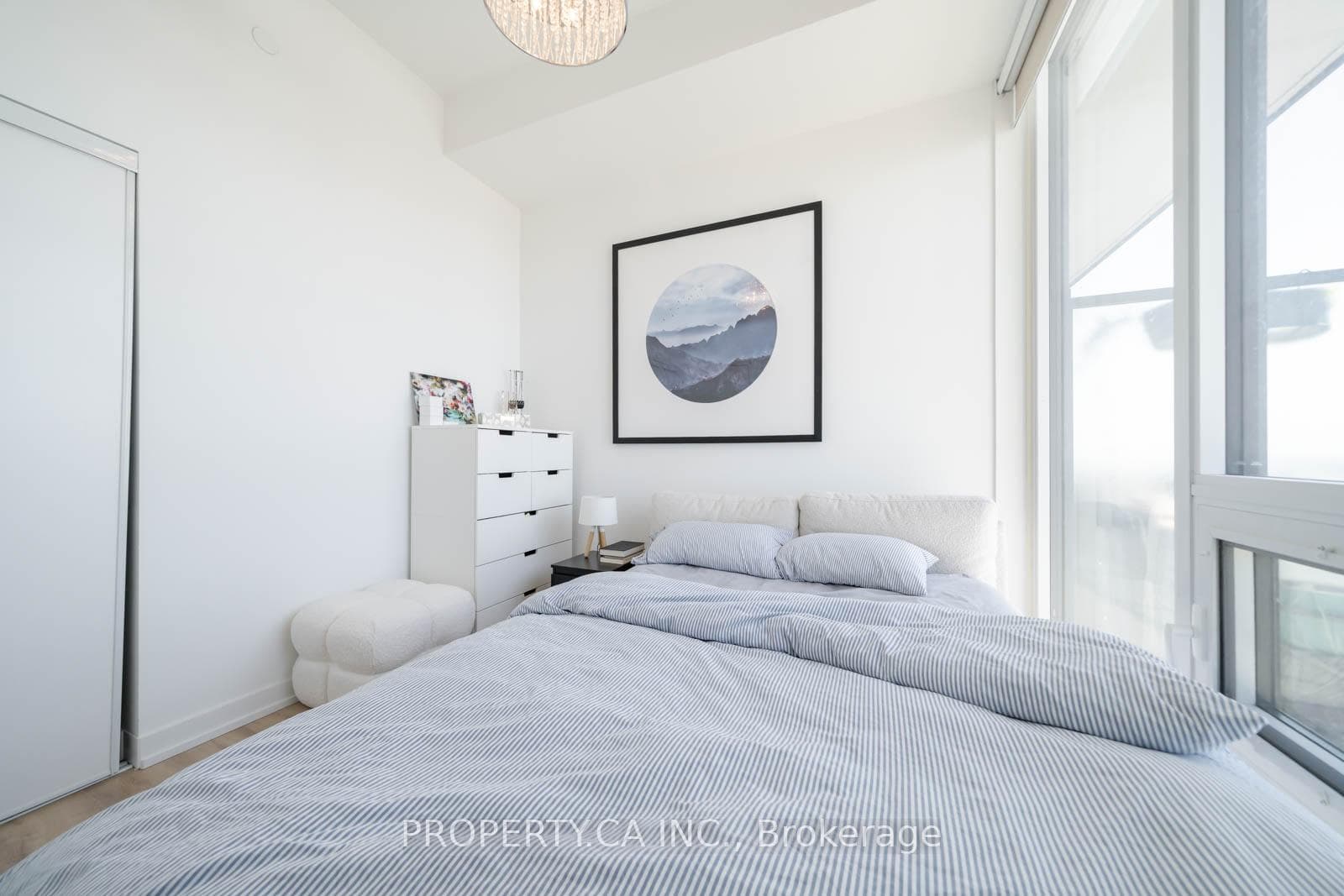 135 East Liberty Street Unit 2701 photo 21