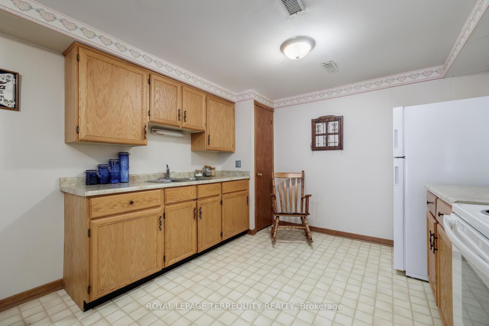 193 Overbank Drive photo 20