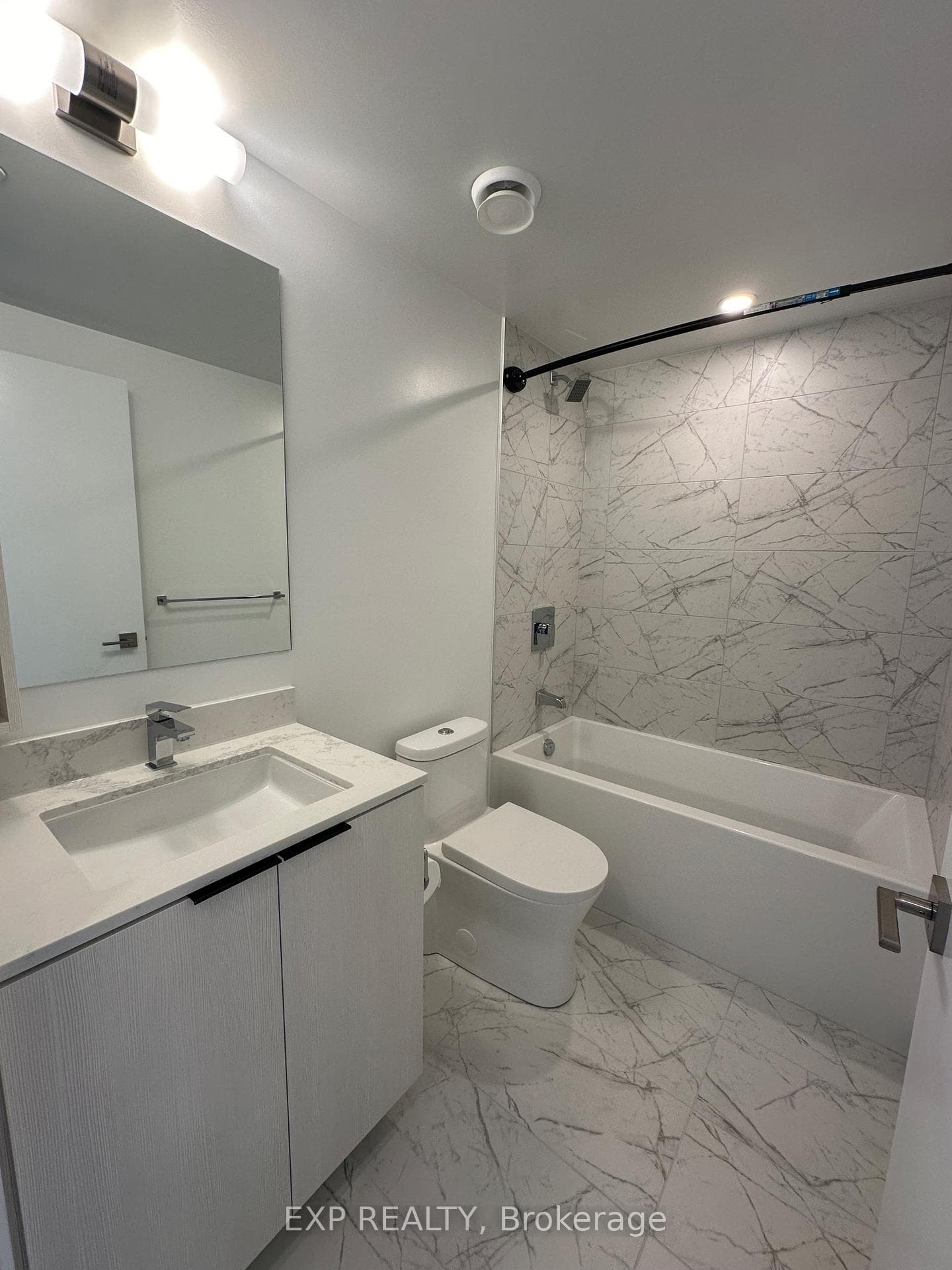82 dalhousie Street Unit 3808 photo 14