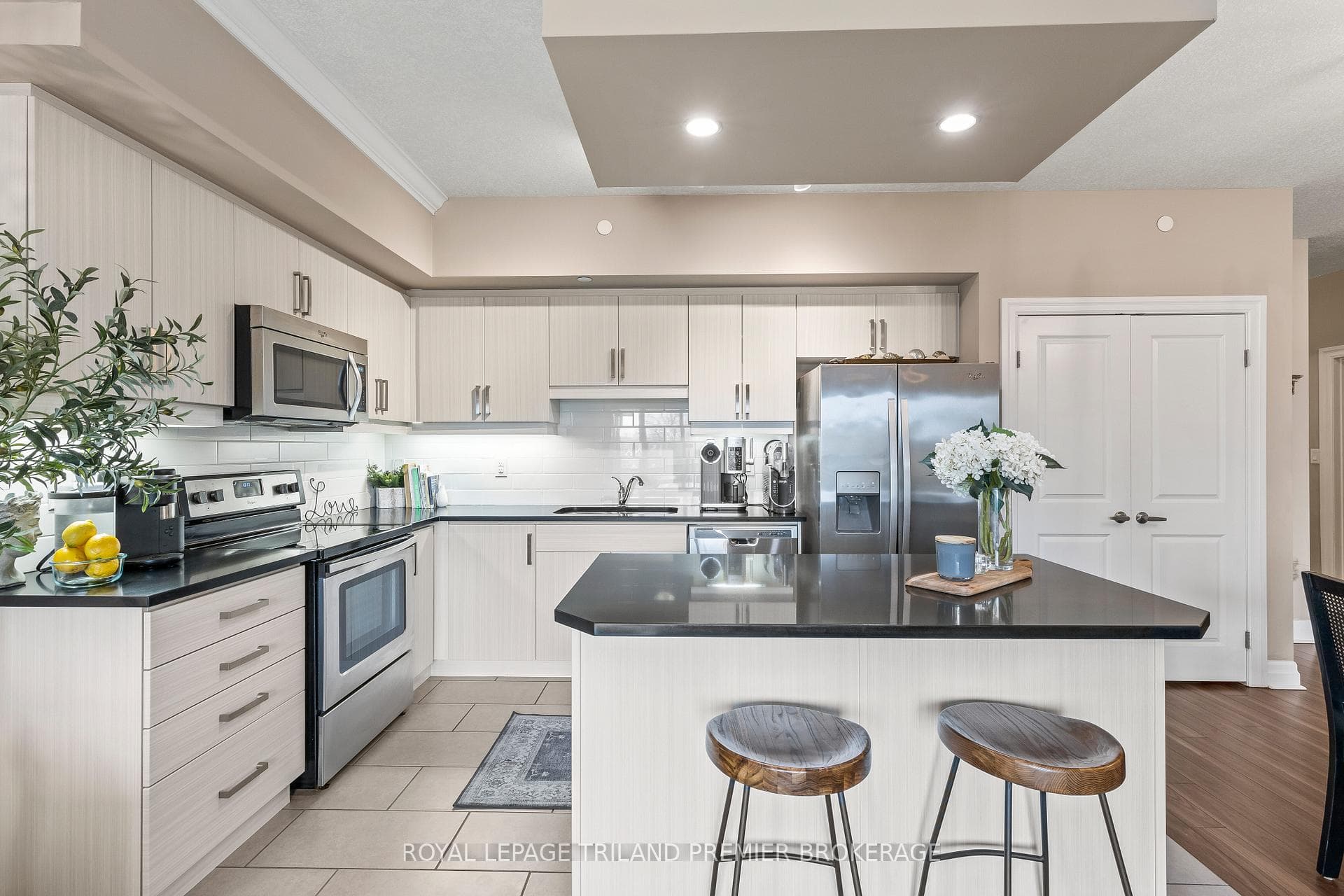 89 Ridout Street Unit 408 photo 10