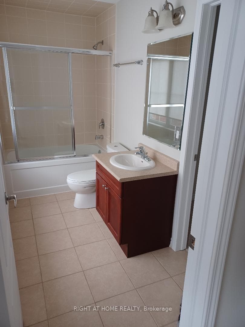 77 Payne Crescent photo 6