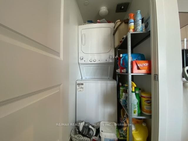 4677 GLEN ERIN Drive Unit 302 photo 14