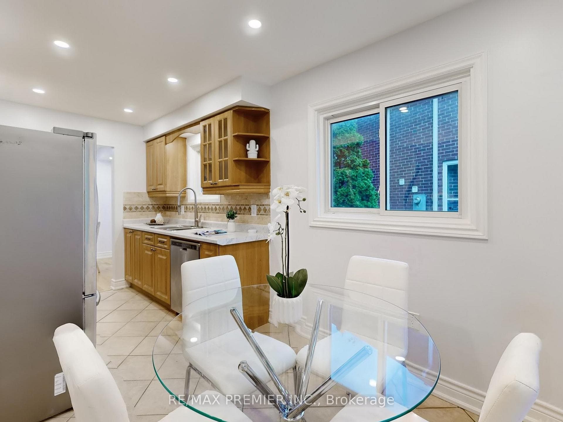 28 Marlow Crescent photo 14