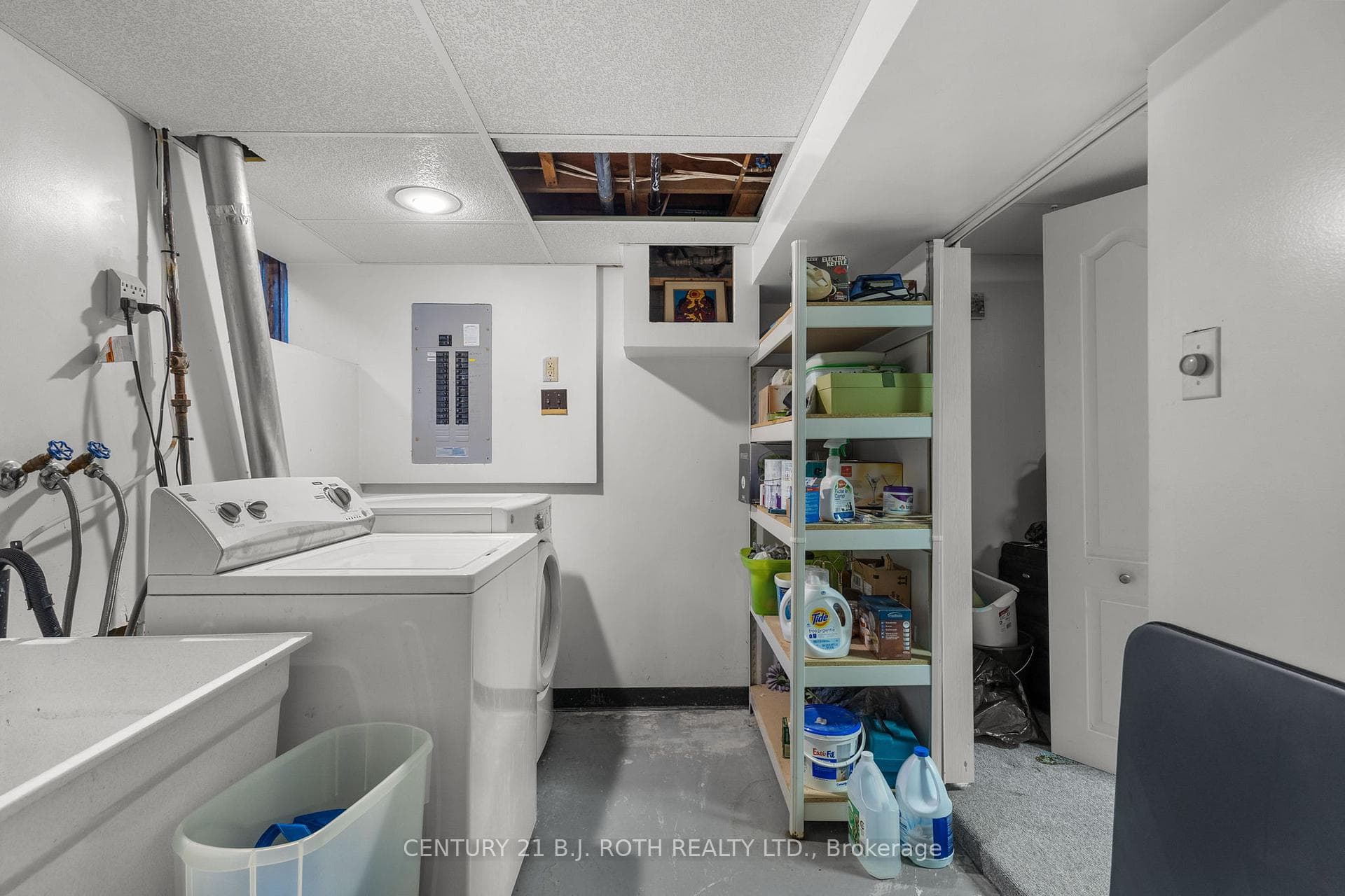 31 LESTERWOOD Crescent photo 18