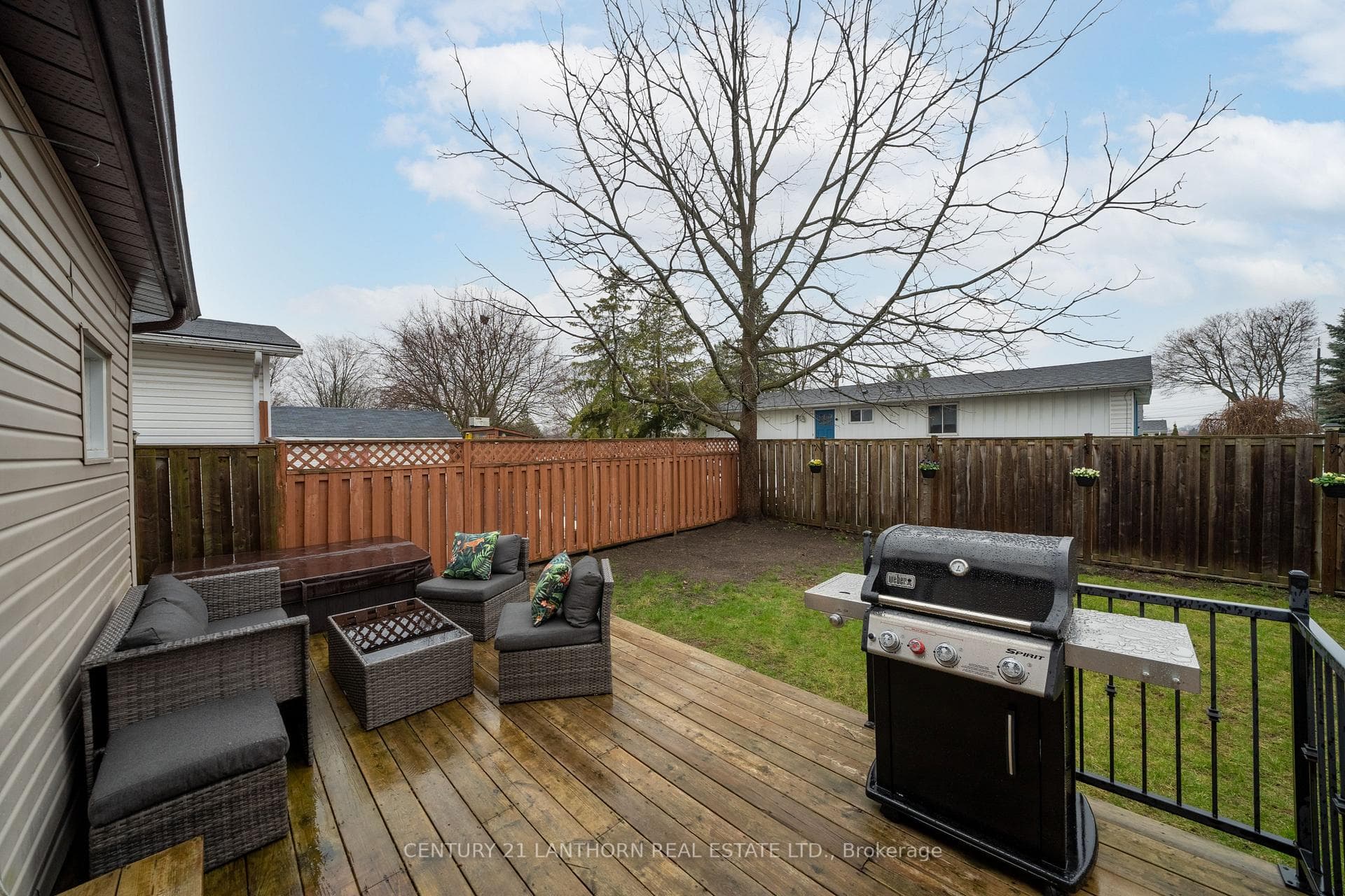 22 Maple Drive photo 35
