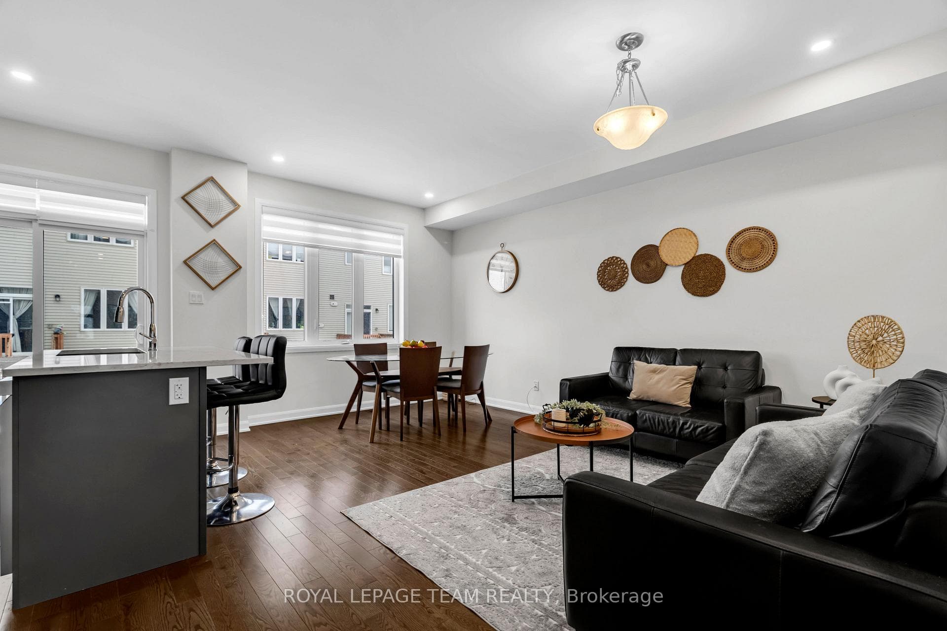 2034 Caltra Crescent photo 6