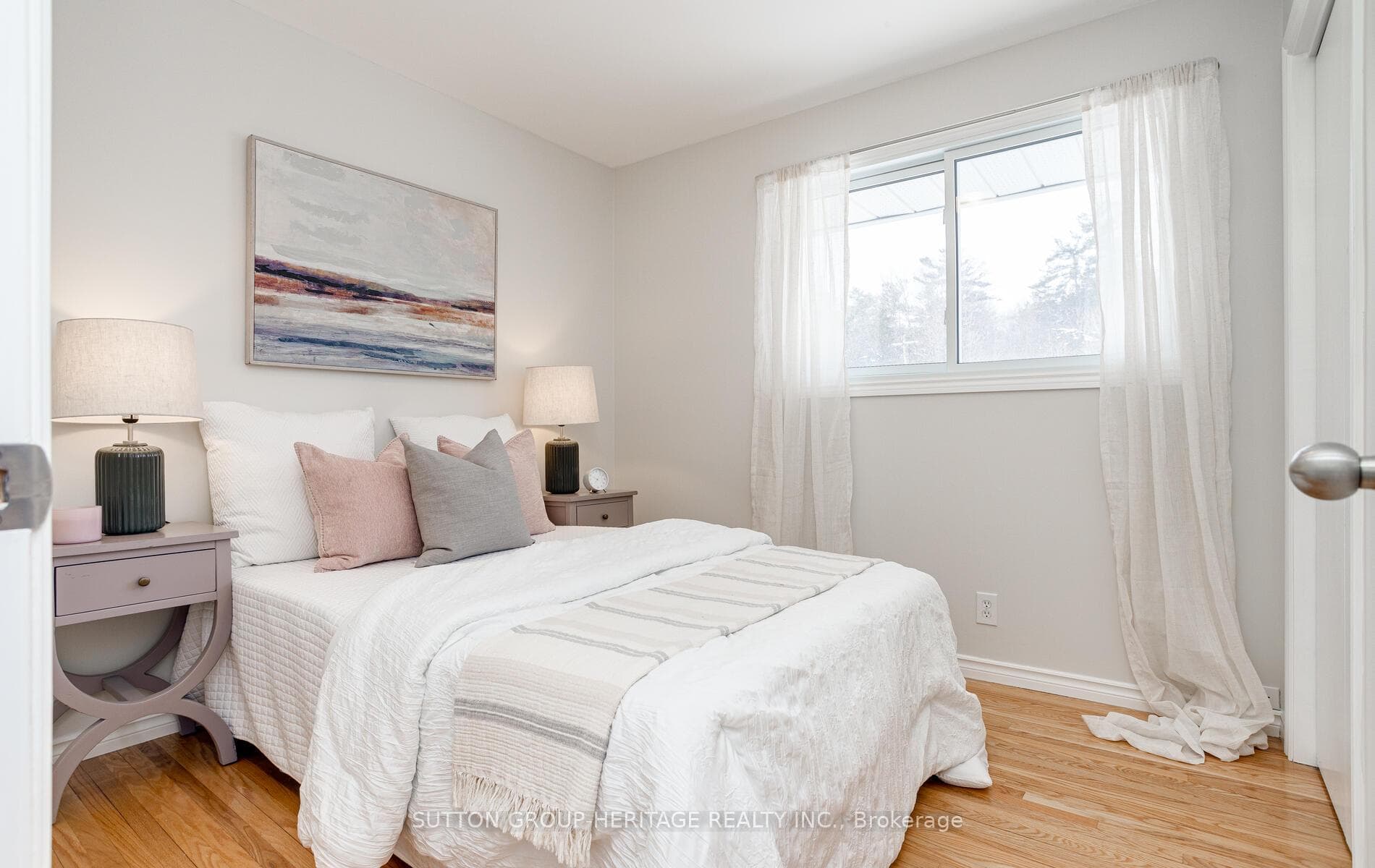 16 COULTER Crescent photo 23