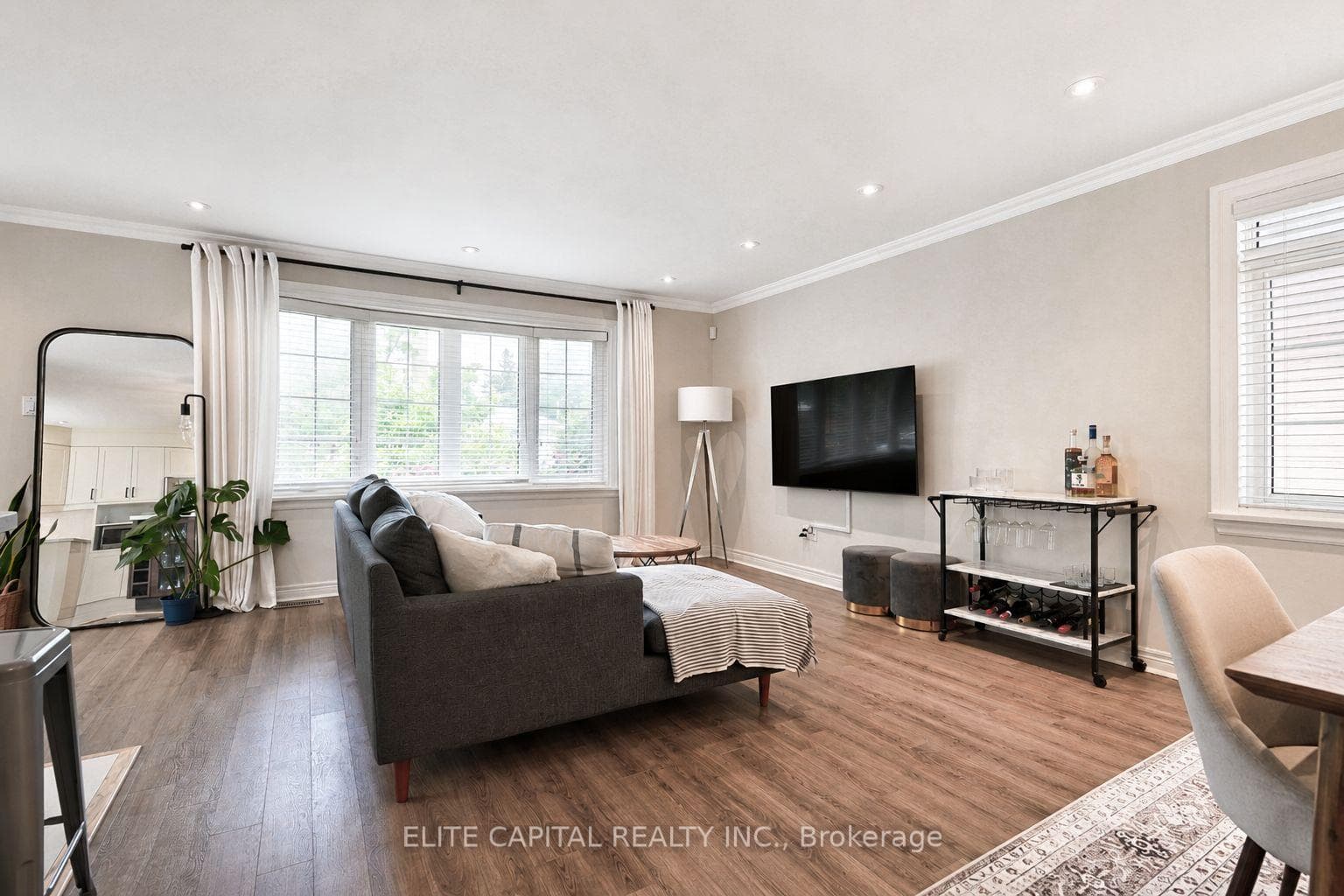 171 Canlish Road photo 9