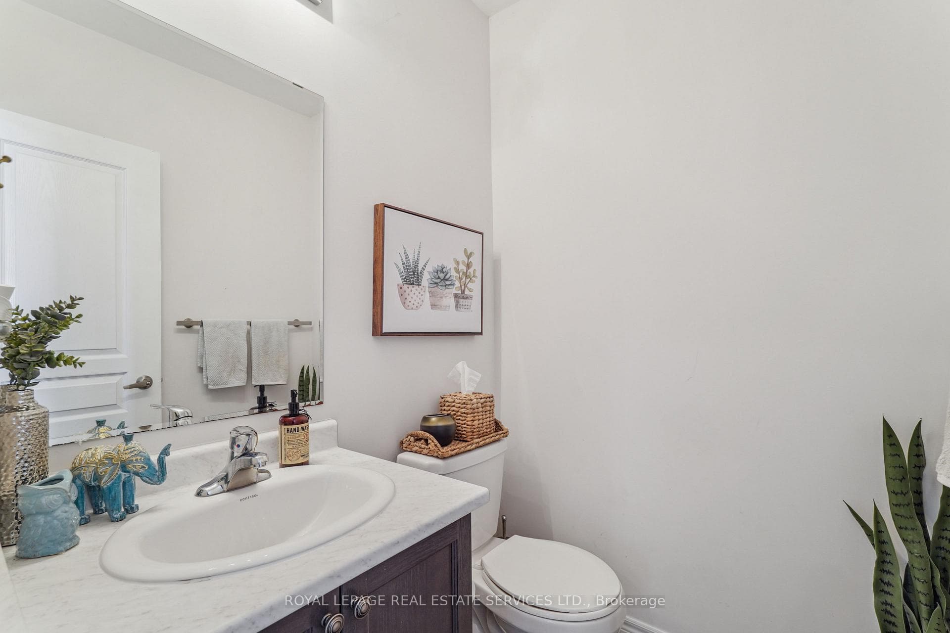 21 Mckay Avenue photo 12