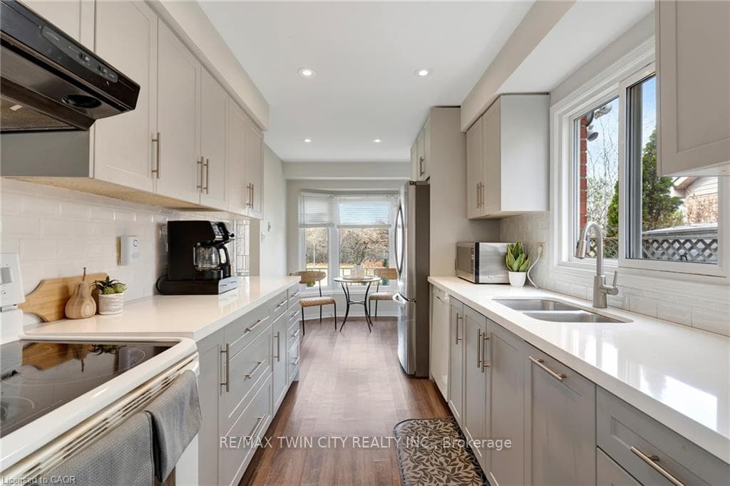 2427 Headon Forest Drive photo 12