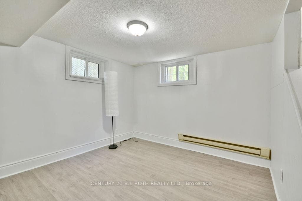 124 Berczy Street photo 28