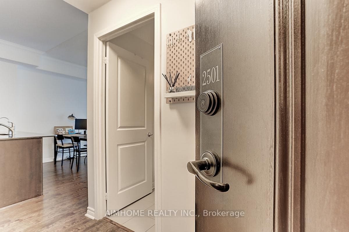 385 Prince Of Wales Drive Unit 2501 photo 4