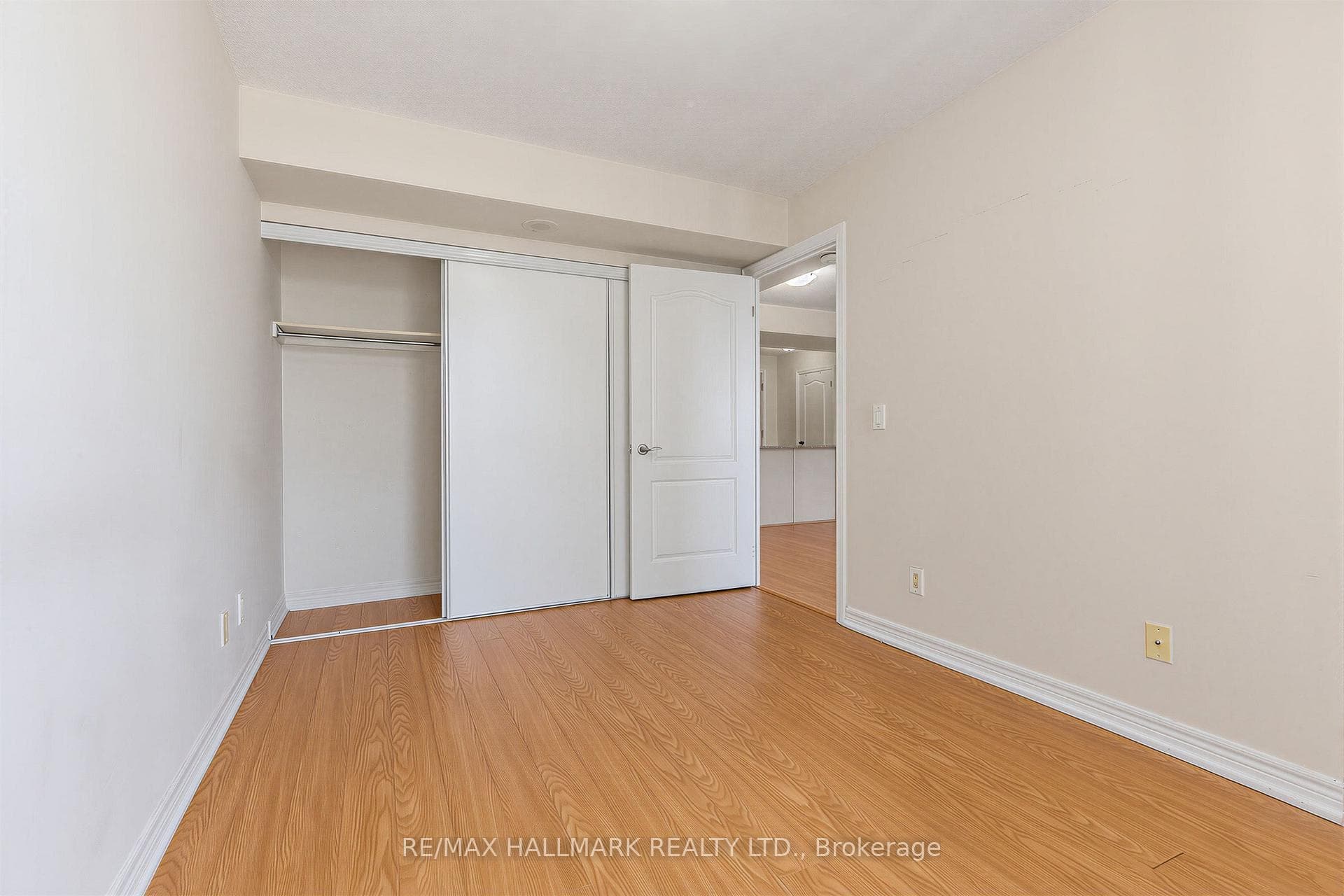 50 Disera Drive Unit 1206 photo 15