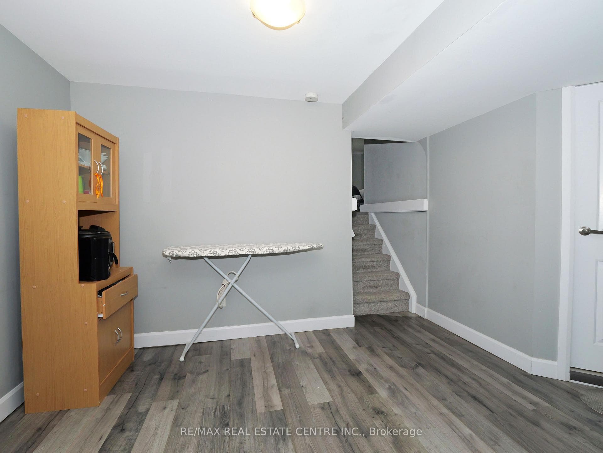 771 Monsarrat Avenue photo 27