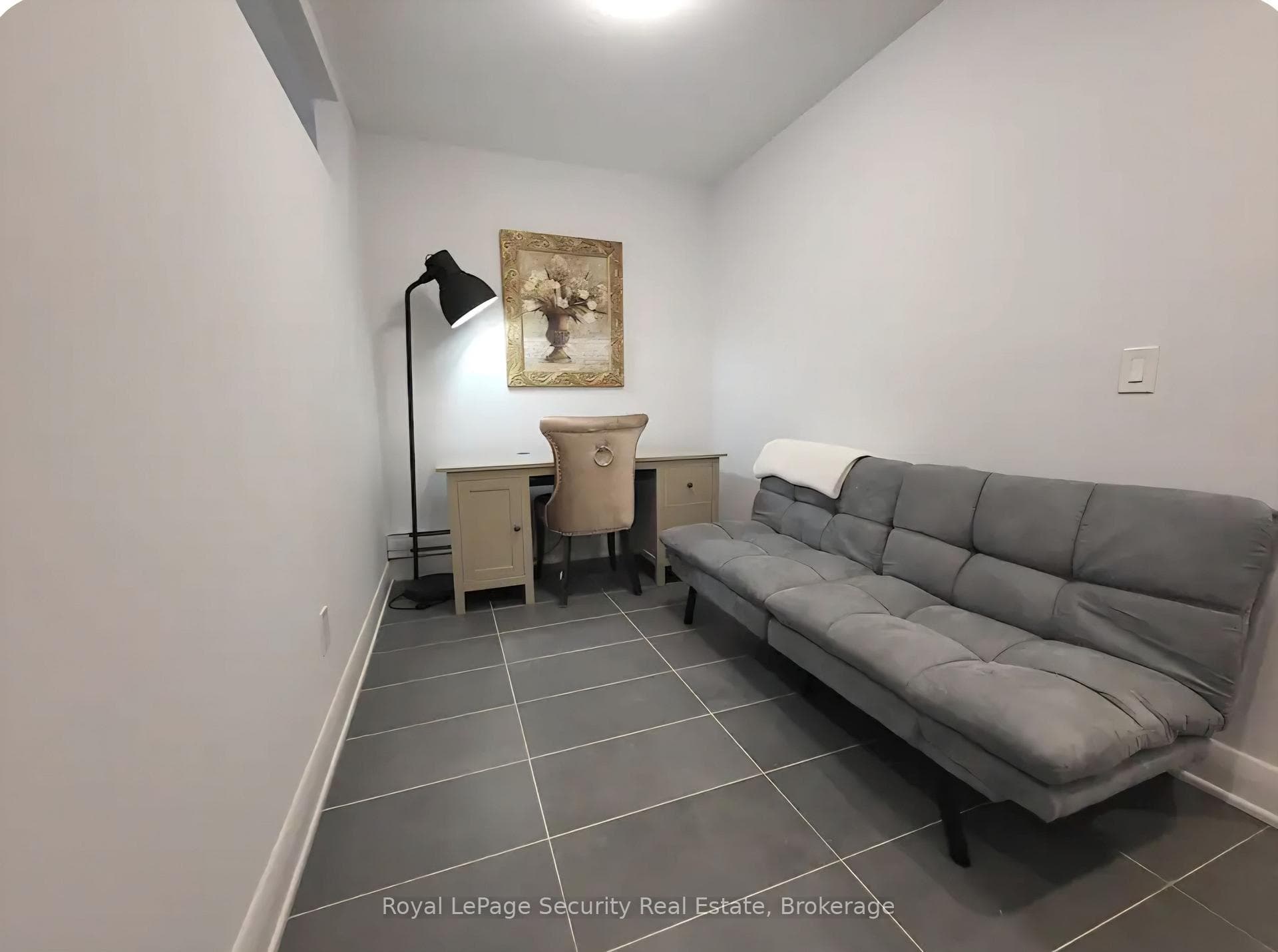 328 Lakeshore Road Unit 2 photo 14