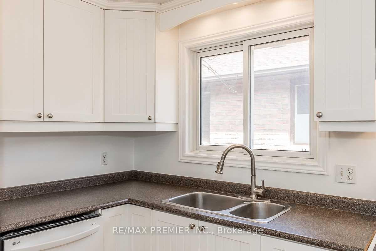 122 Tupper Street Unit Main photo 12