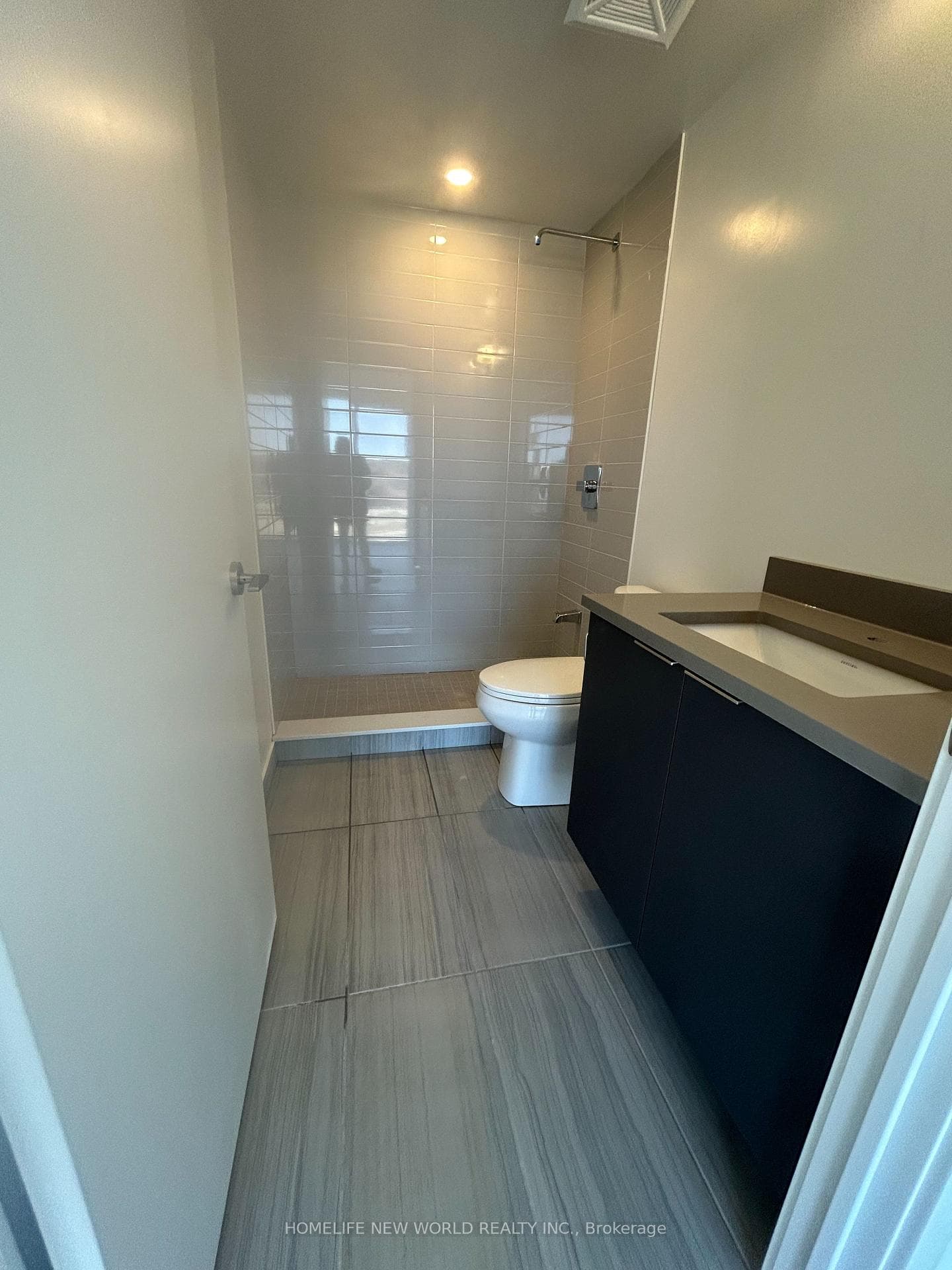 2033 Kennedy Road Unit 802 photo 5